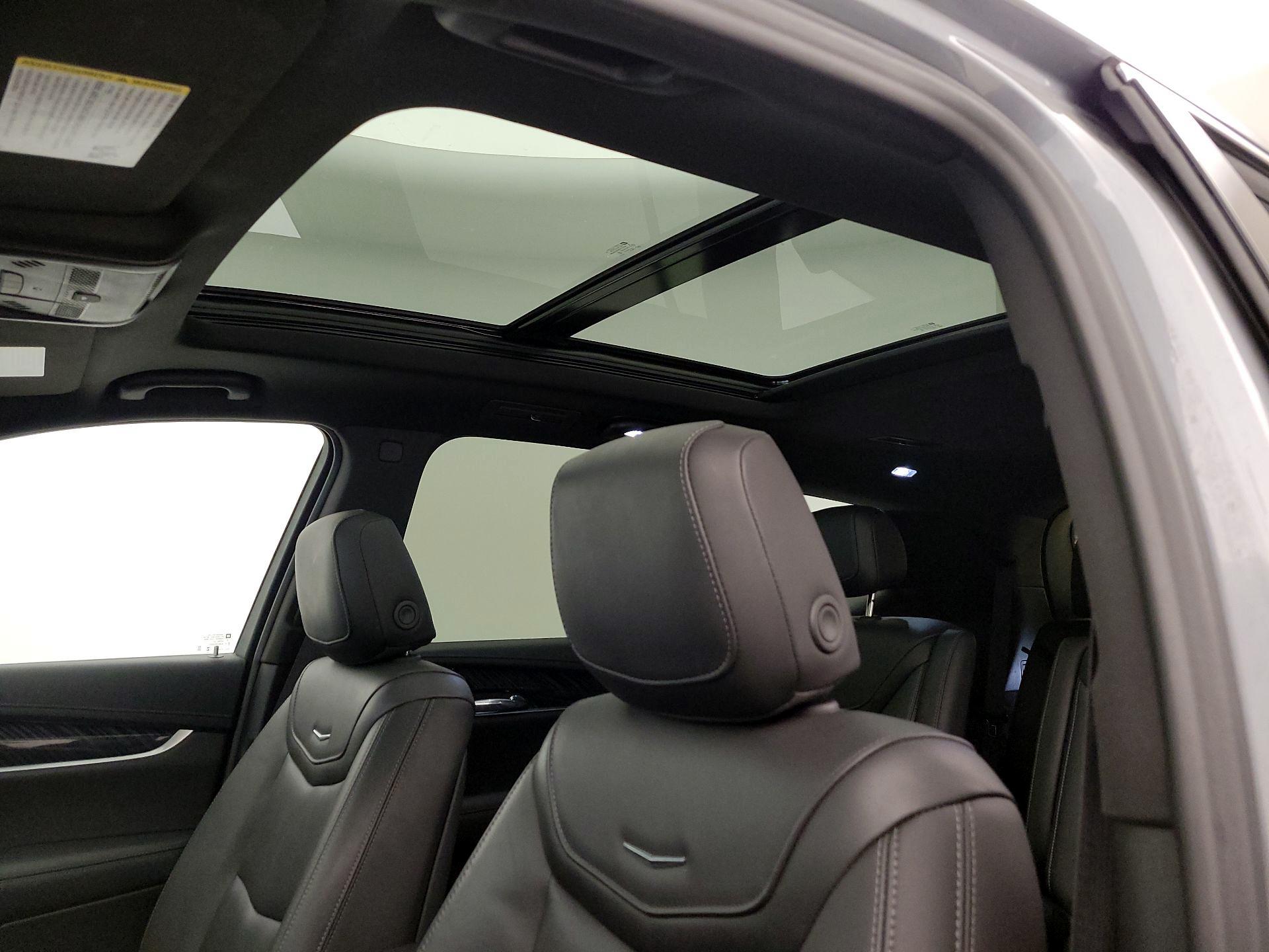 Thumbnail: 2025 Cadillac XT6 - 20