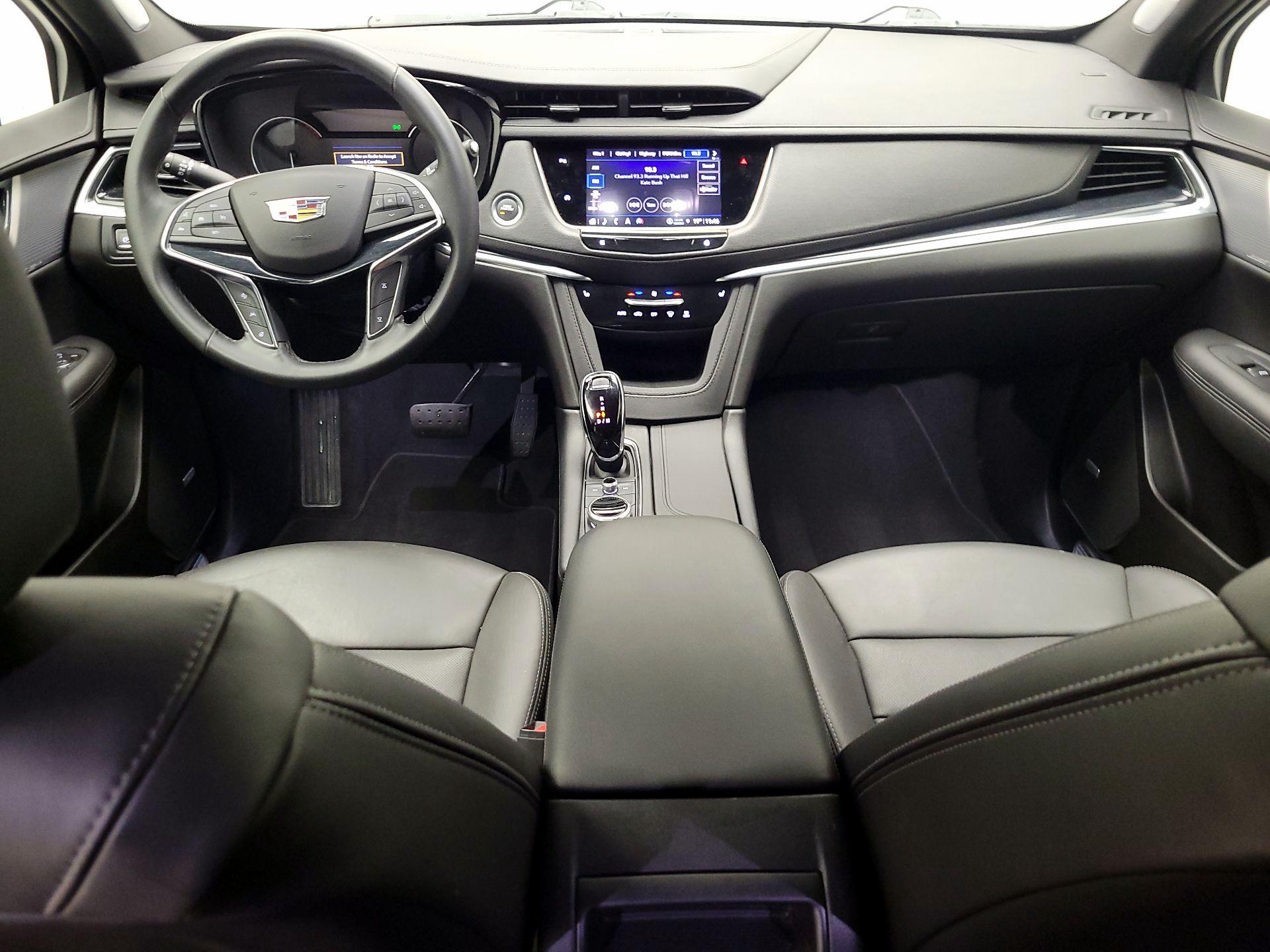 Thumbnail: 2025 Cadillac XT5 - 9