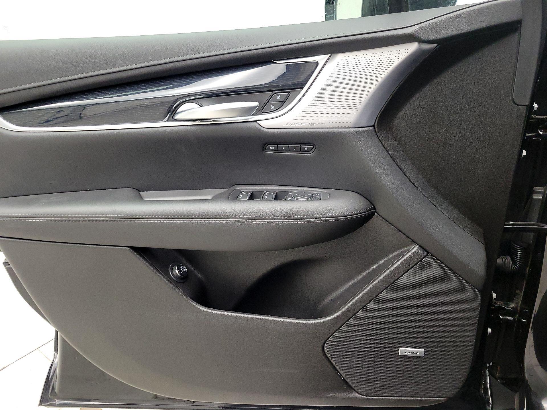 Thumbnail: 2025 Cadillac XT5 - 12