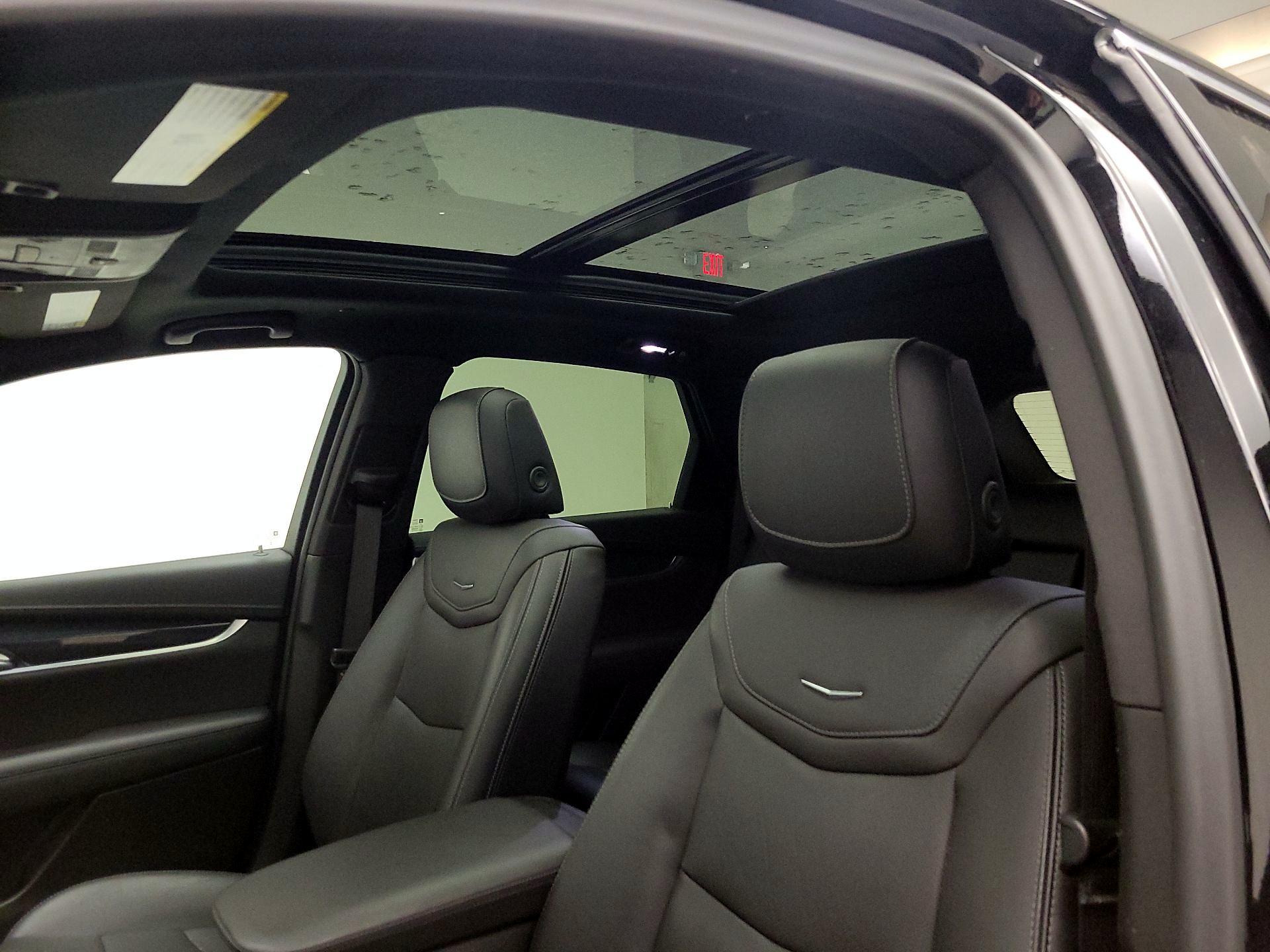 Thumbnail: 2025 Cadillac XT5 - 20