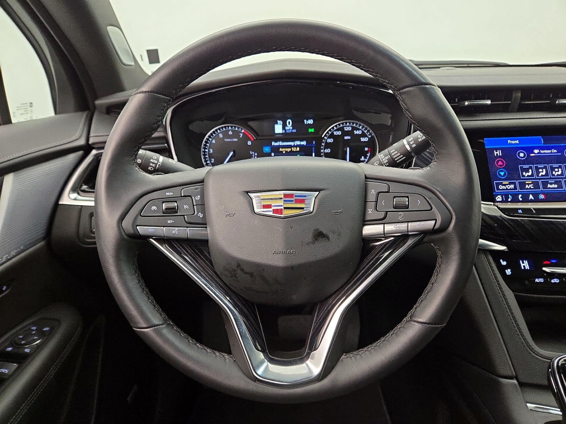 Thumbnail: 2025 Cadillac XT6 - 10