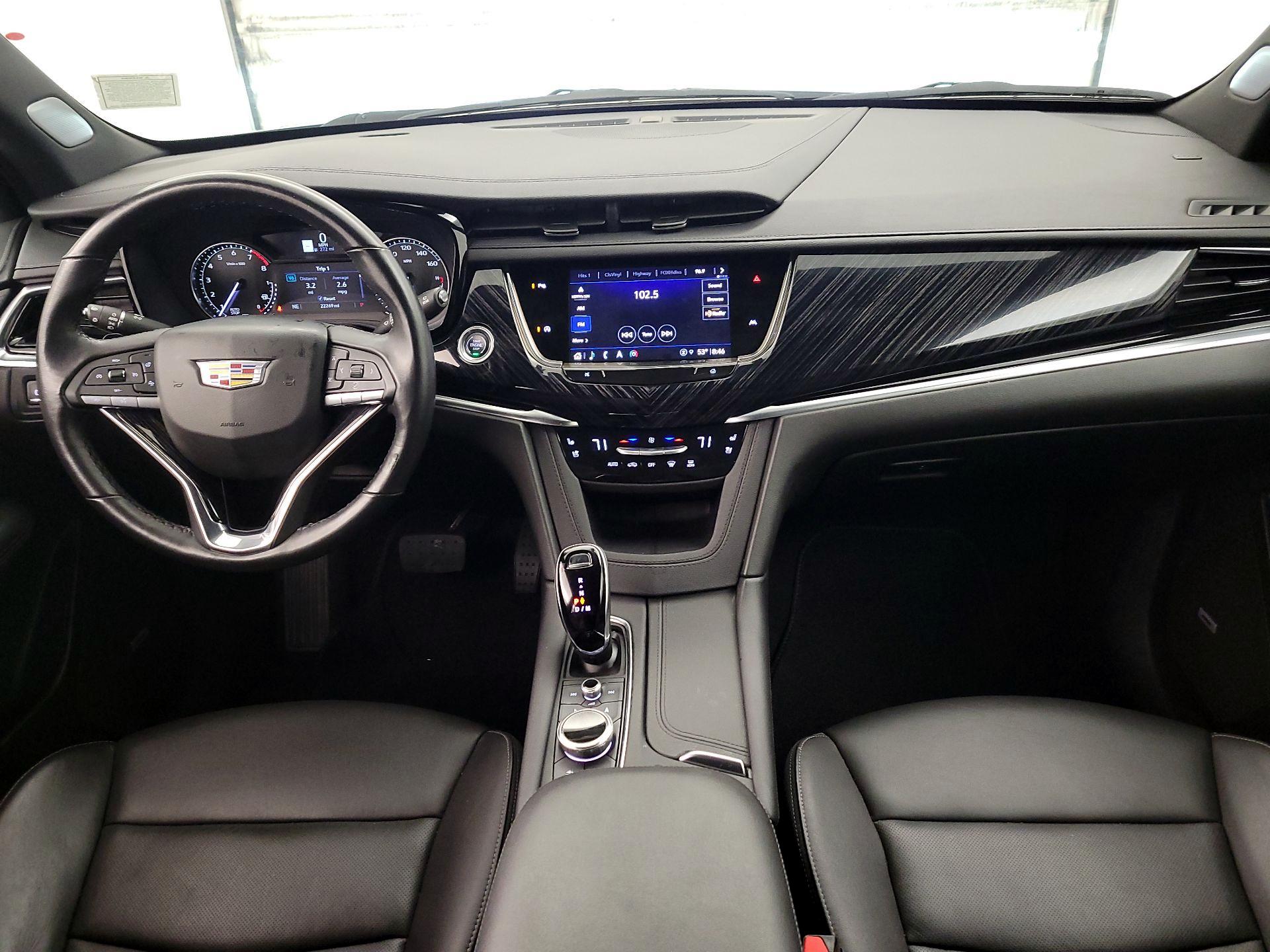 Thumbnail: 2025 Cadillac XT6 - 9