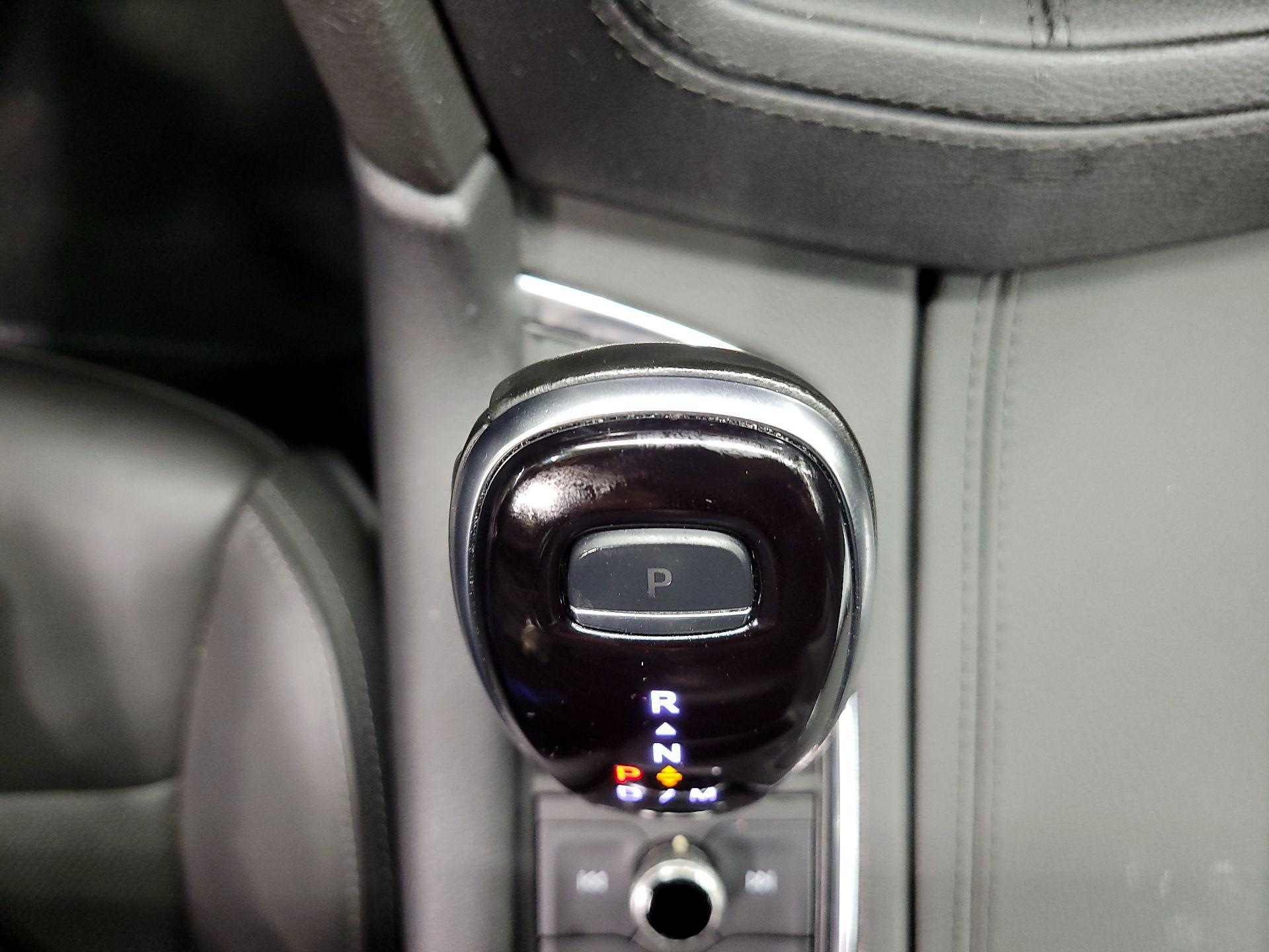 Thumbnail: 2025 Cadillac XT6 - 17