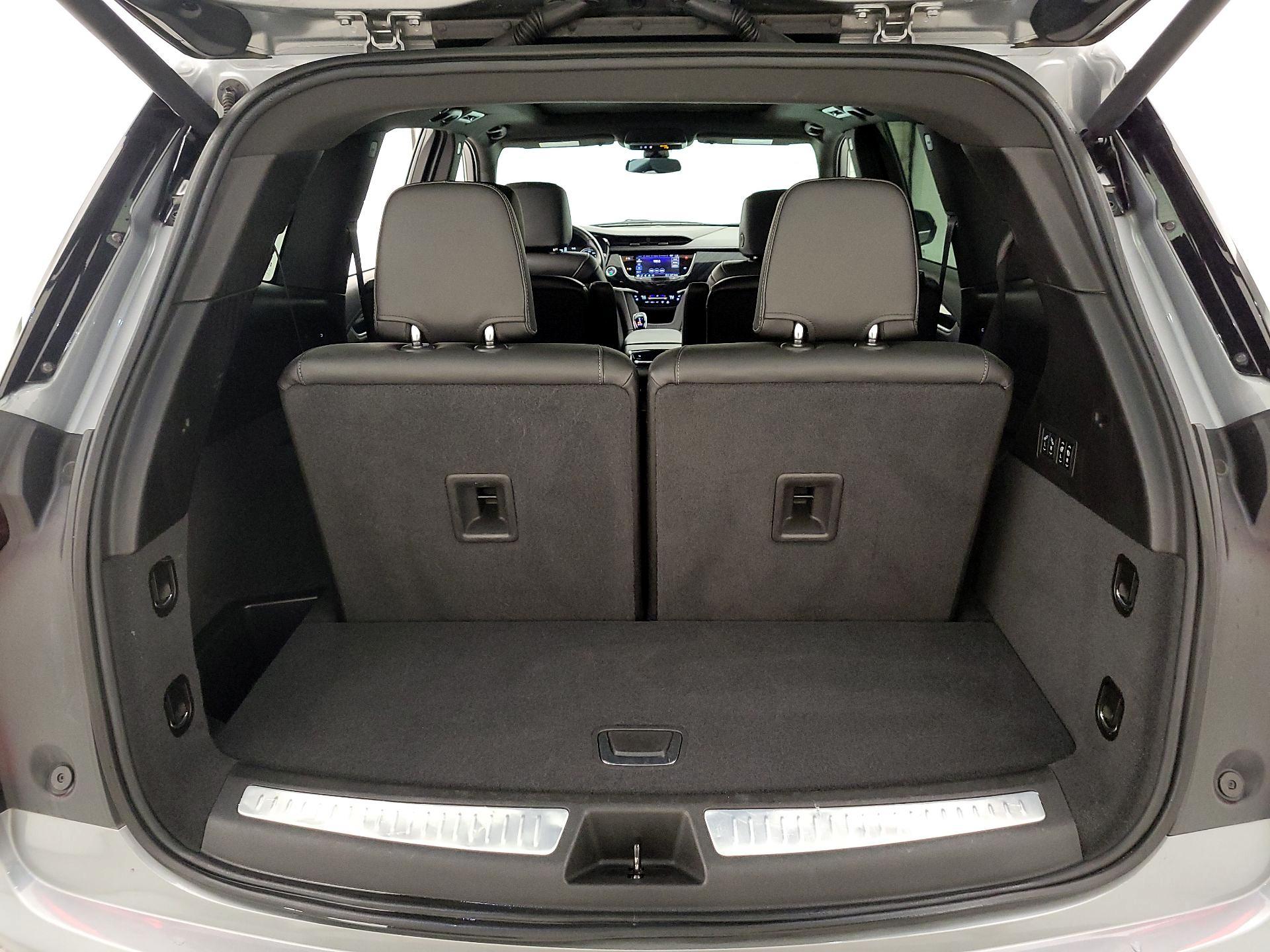 Thumbnail: 2025 Cadillac XT6 - 19