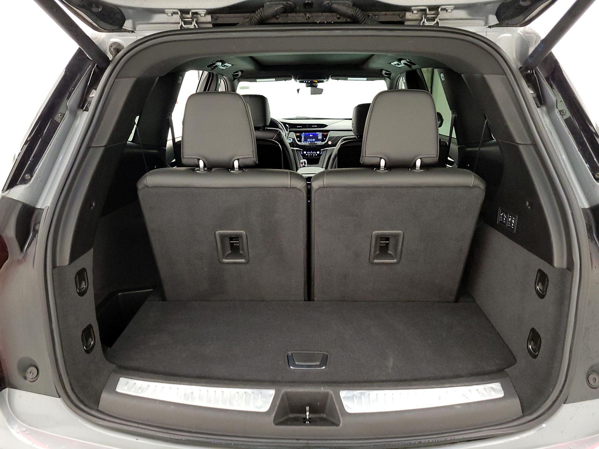 Thumbnail: 2025 Cadillac XT6 - 19