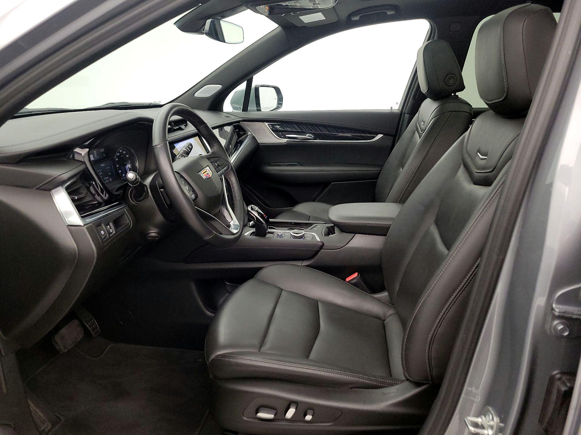 Thumbnail: 2025 Cadillac XT6 - 11