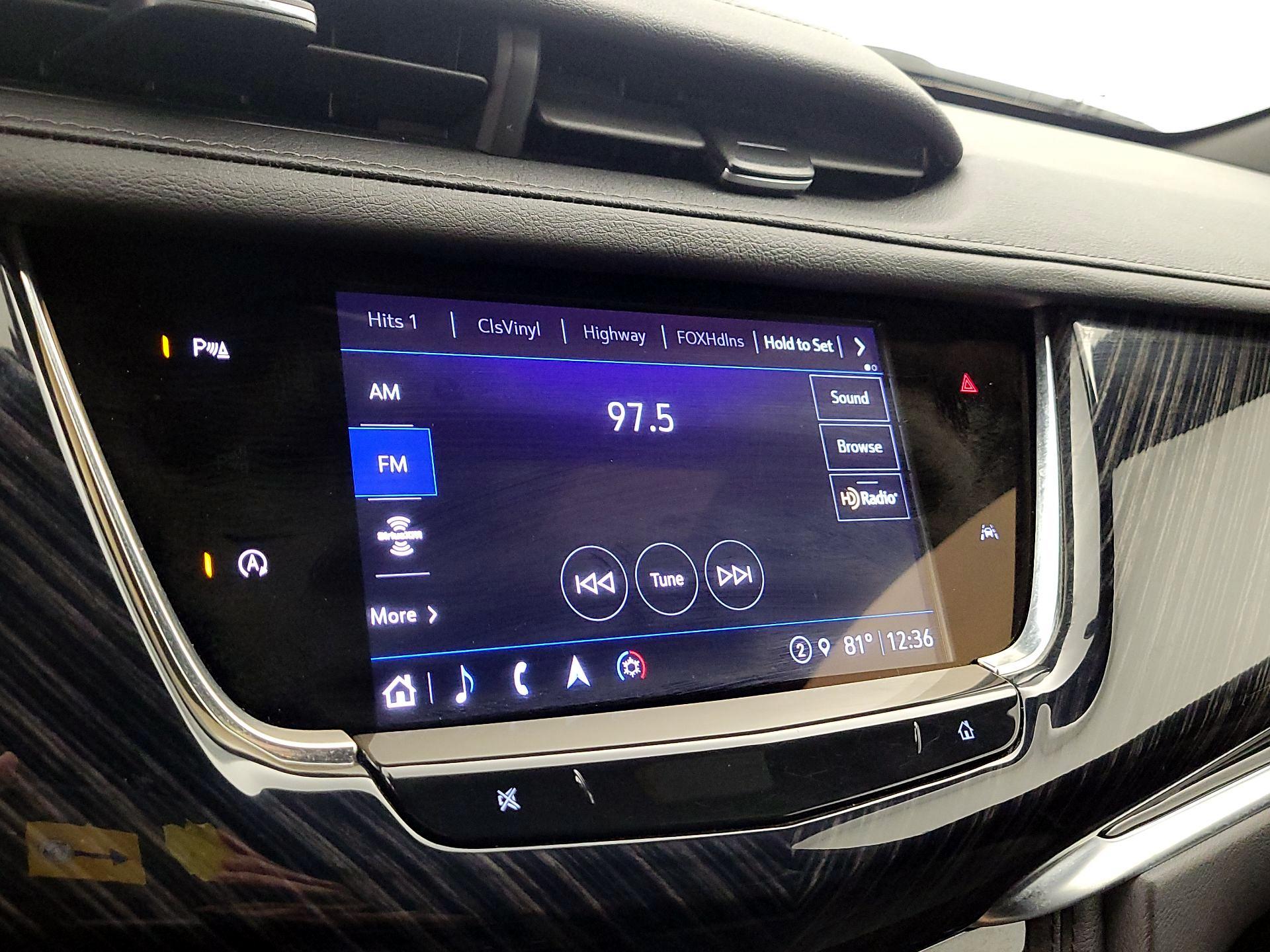 Thumbnail: 2025 Cadillac XT6 - 16