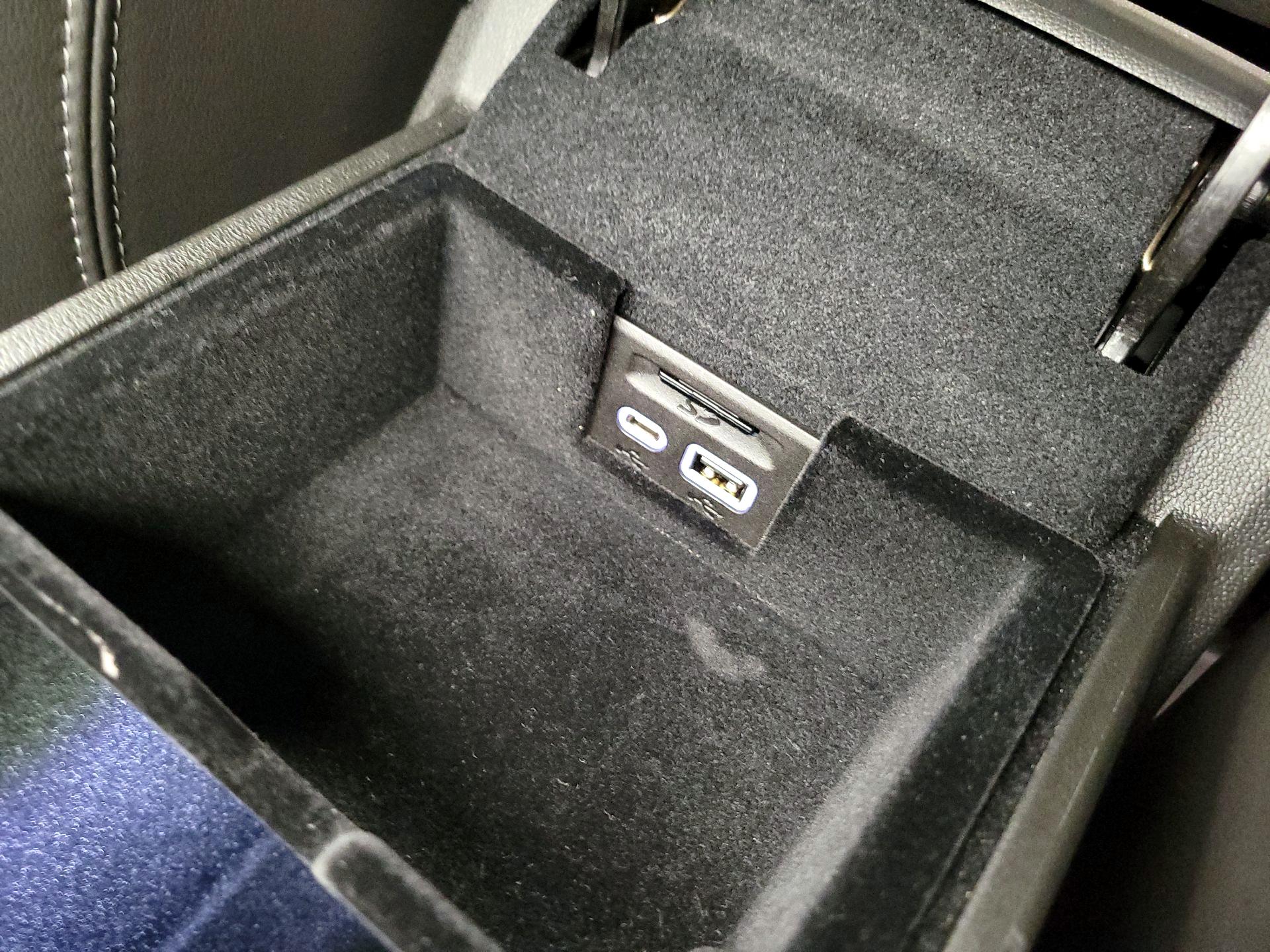 Thumbnail: 2025 Cadillac XT6 - 19