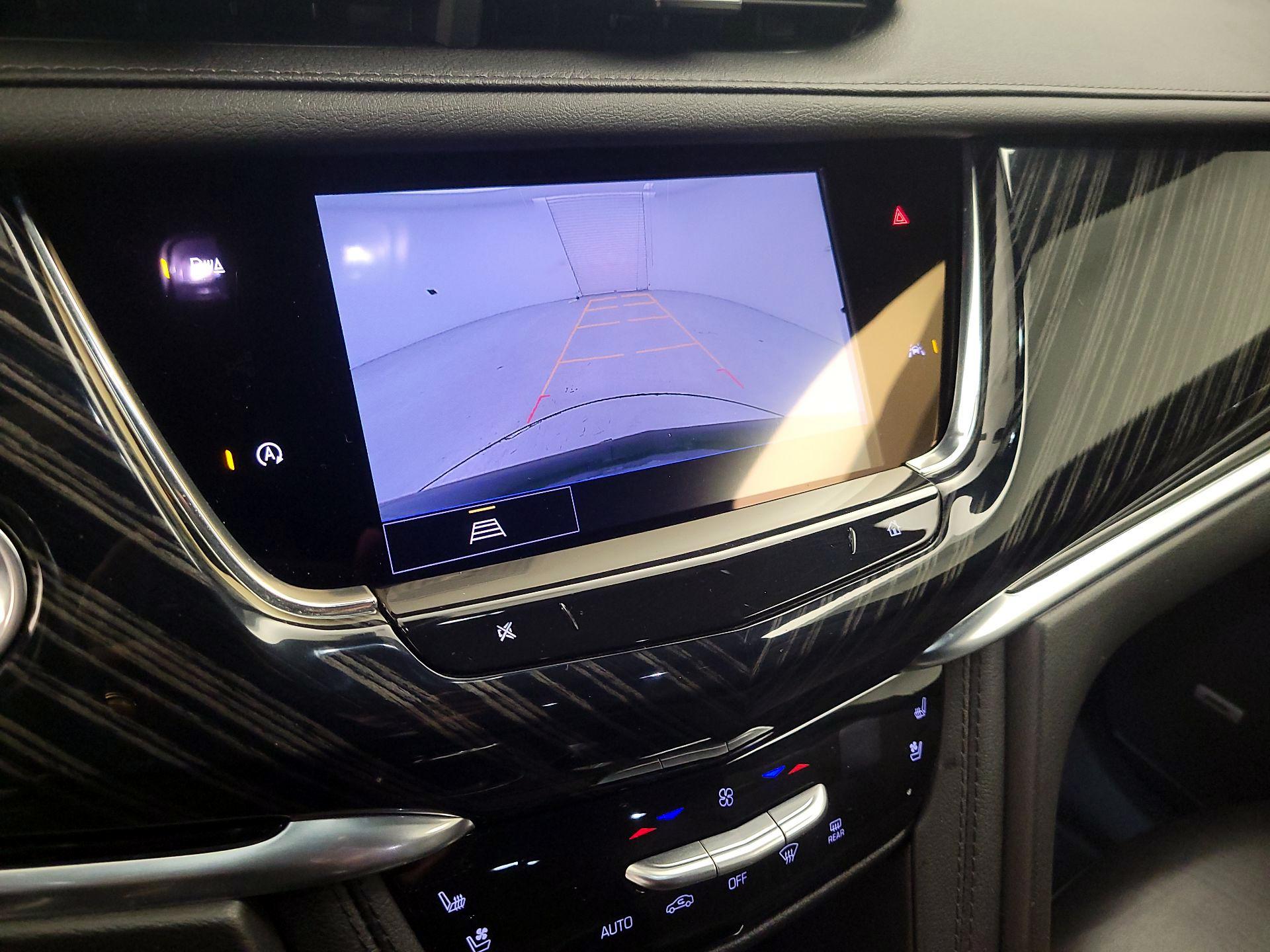 Thumbnail: 2025 Cadillac XT6 - 15