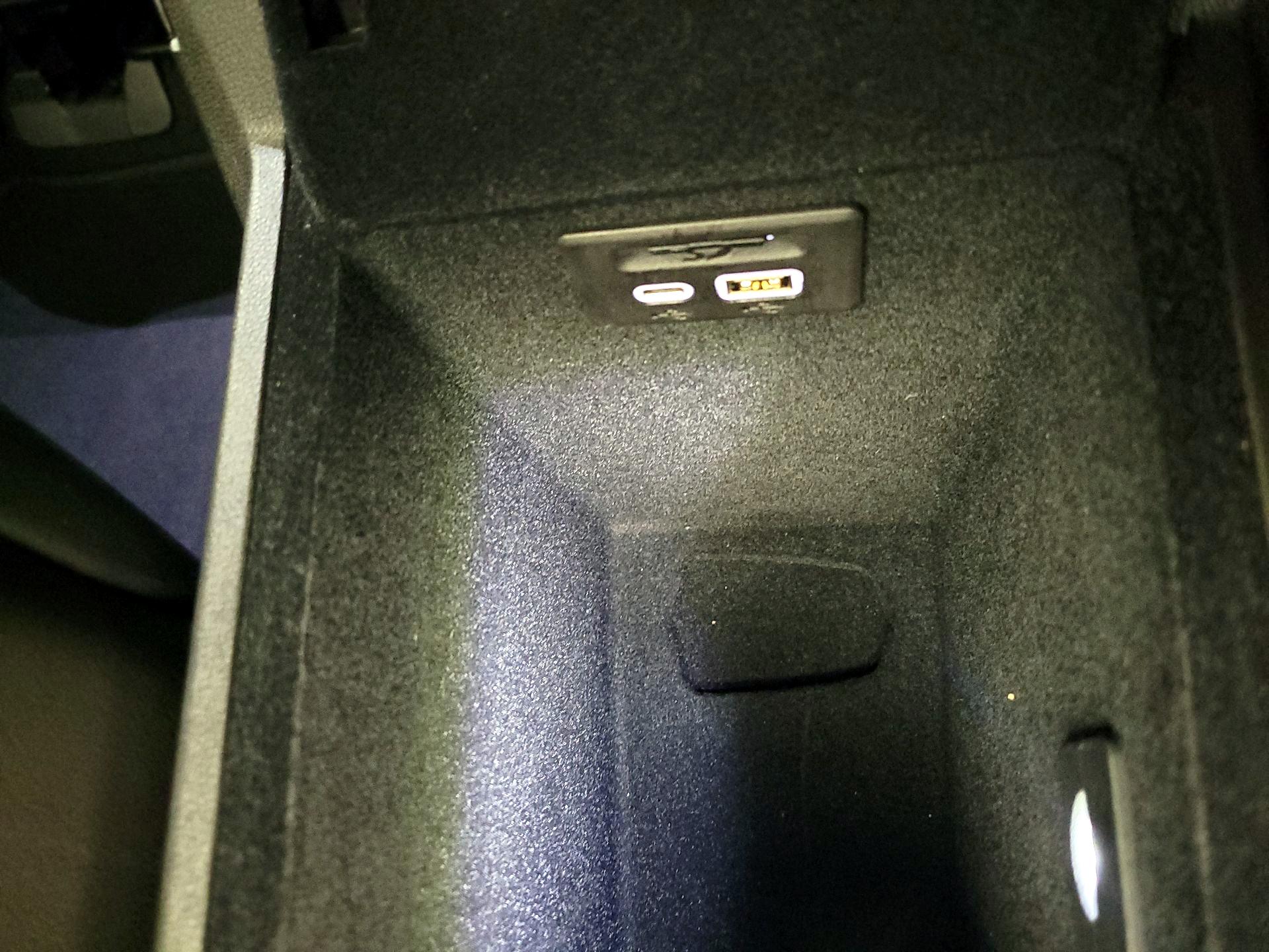 Thumbnail: 2025 Cadillac XT6 - 19