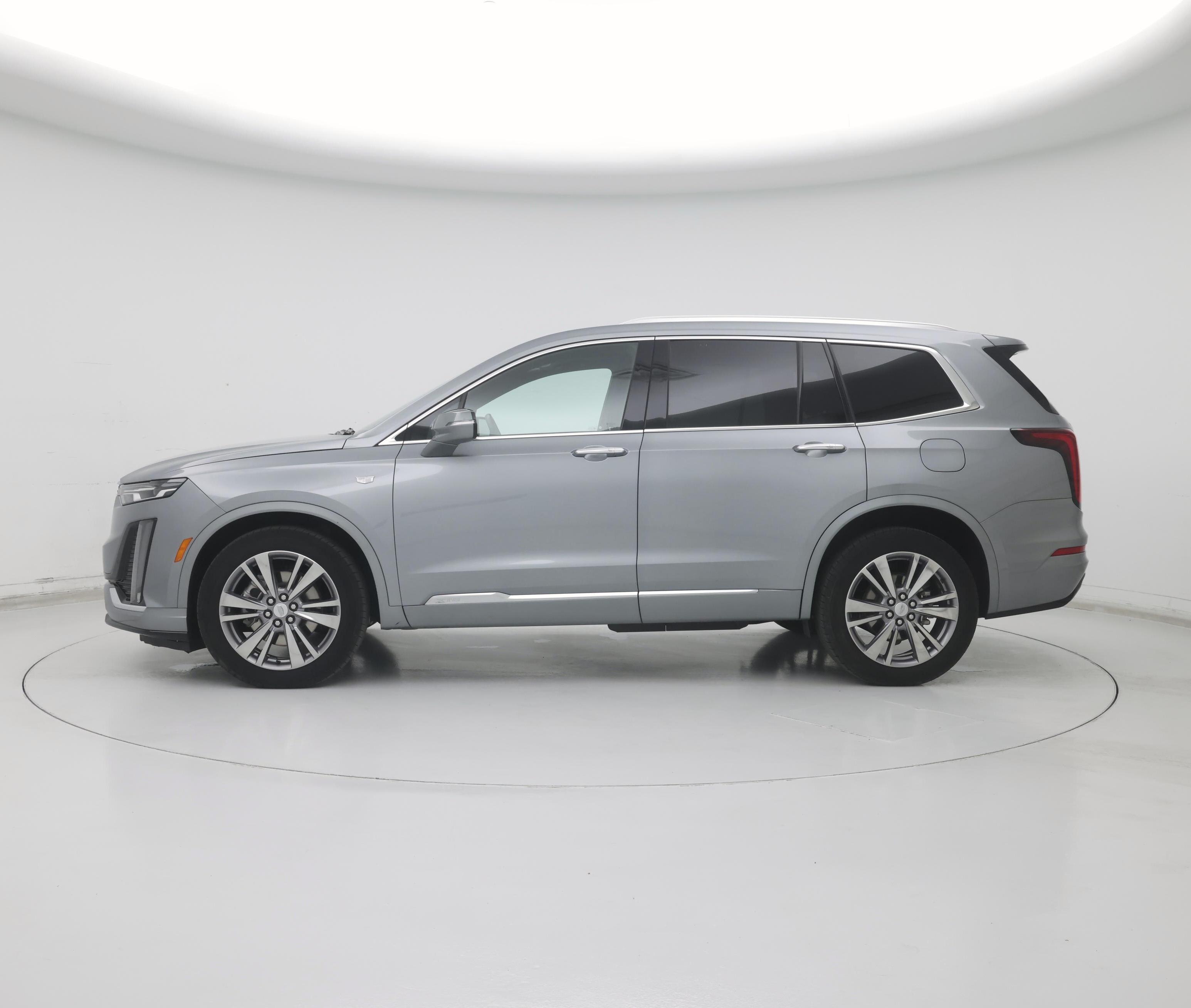 Thumbnail: 2025 Cadillac XT6 - 3