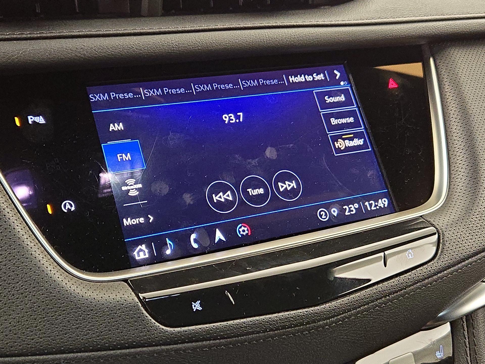 Thumbnail: 2025 Cadillac XT5 - 16