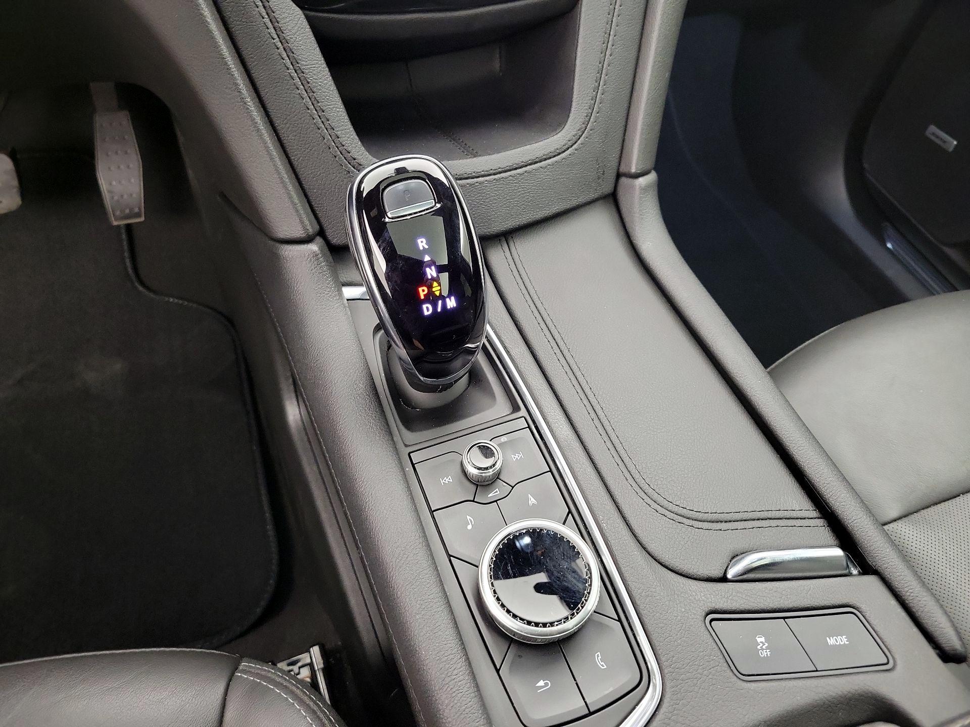 Thumbnail: 2025 Cadillac XT5 - 18