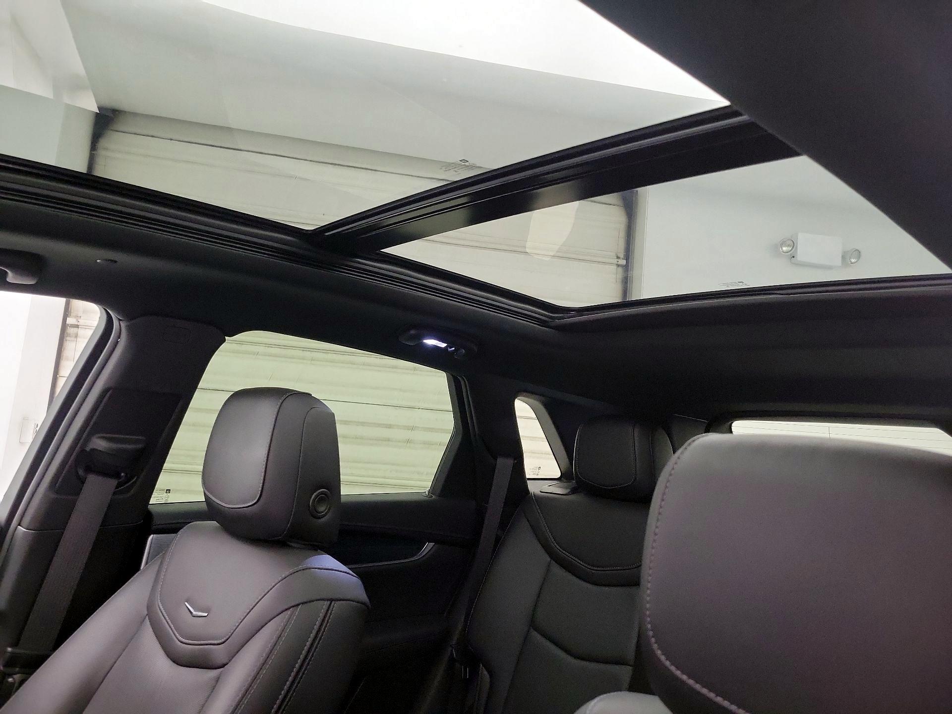 Thumbnail: 2025 Cadillac XT5 - 20