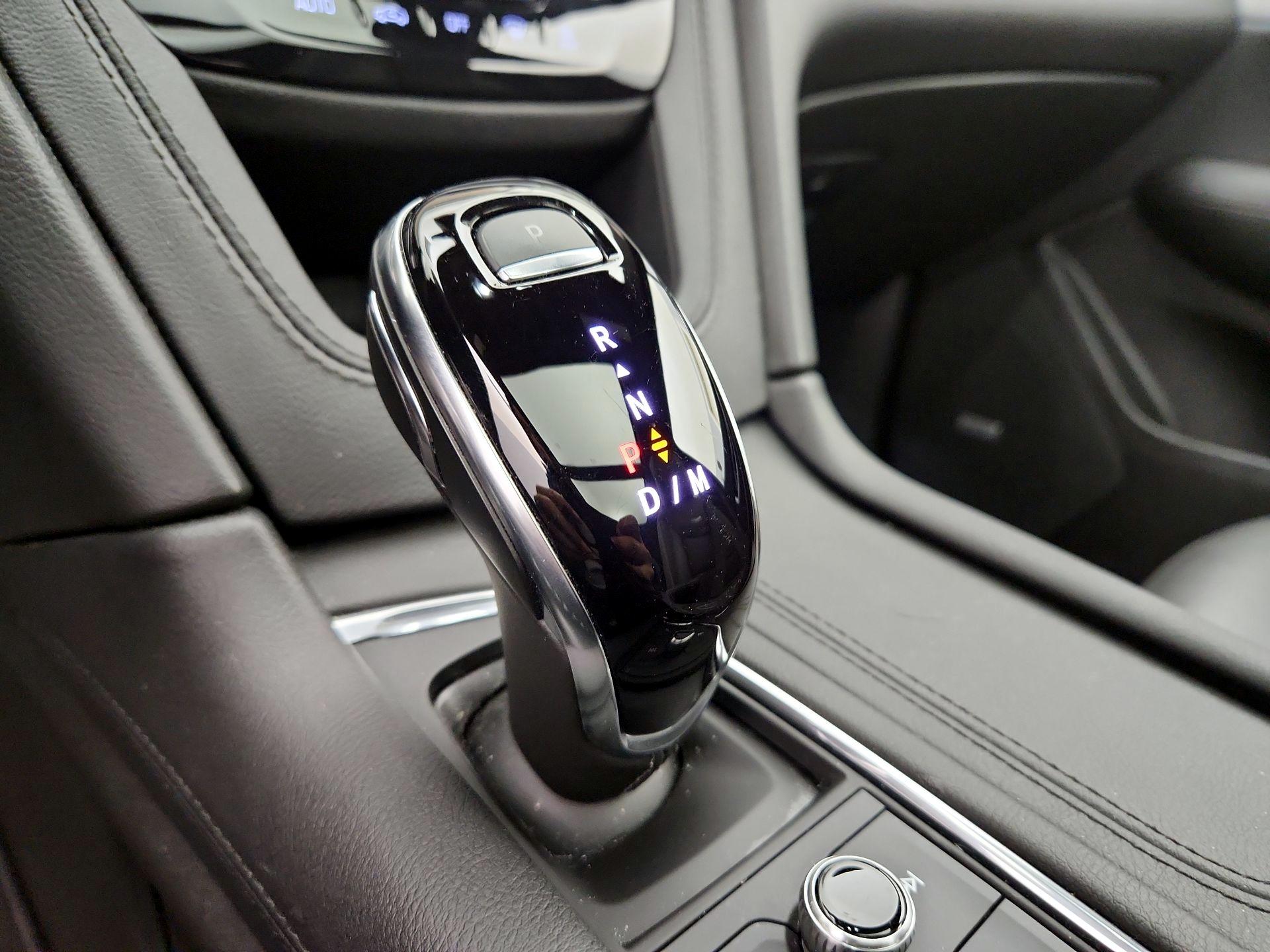 Thumbnail: 2025 Cadillac XT5 - 18