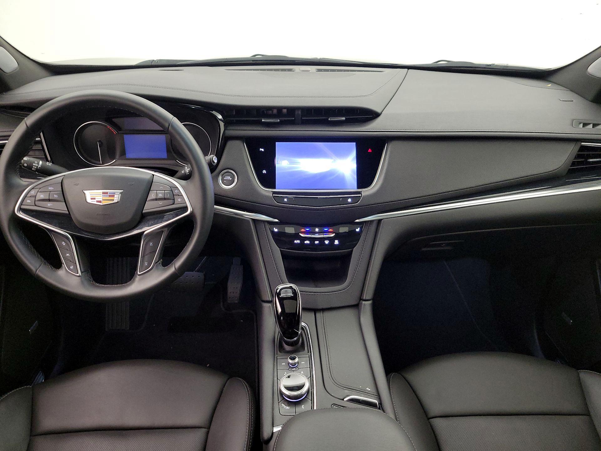 Thumbnail: 2025 Cadillac XT5 - 9