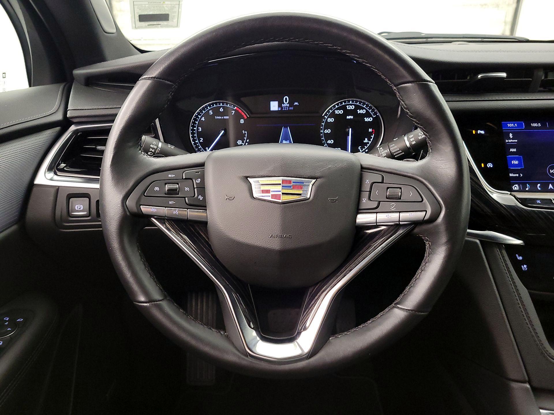 Thumbnail: 2025 Cadillac XT6 - 10