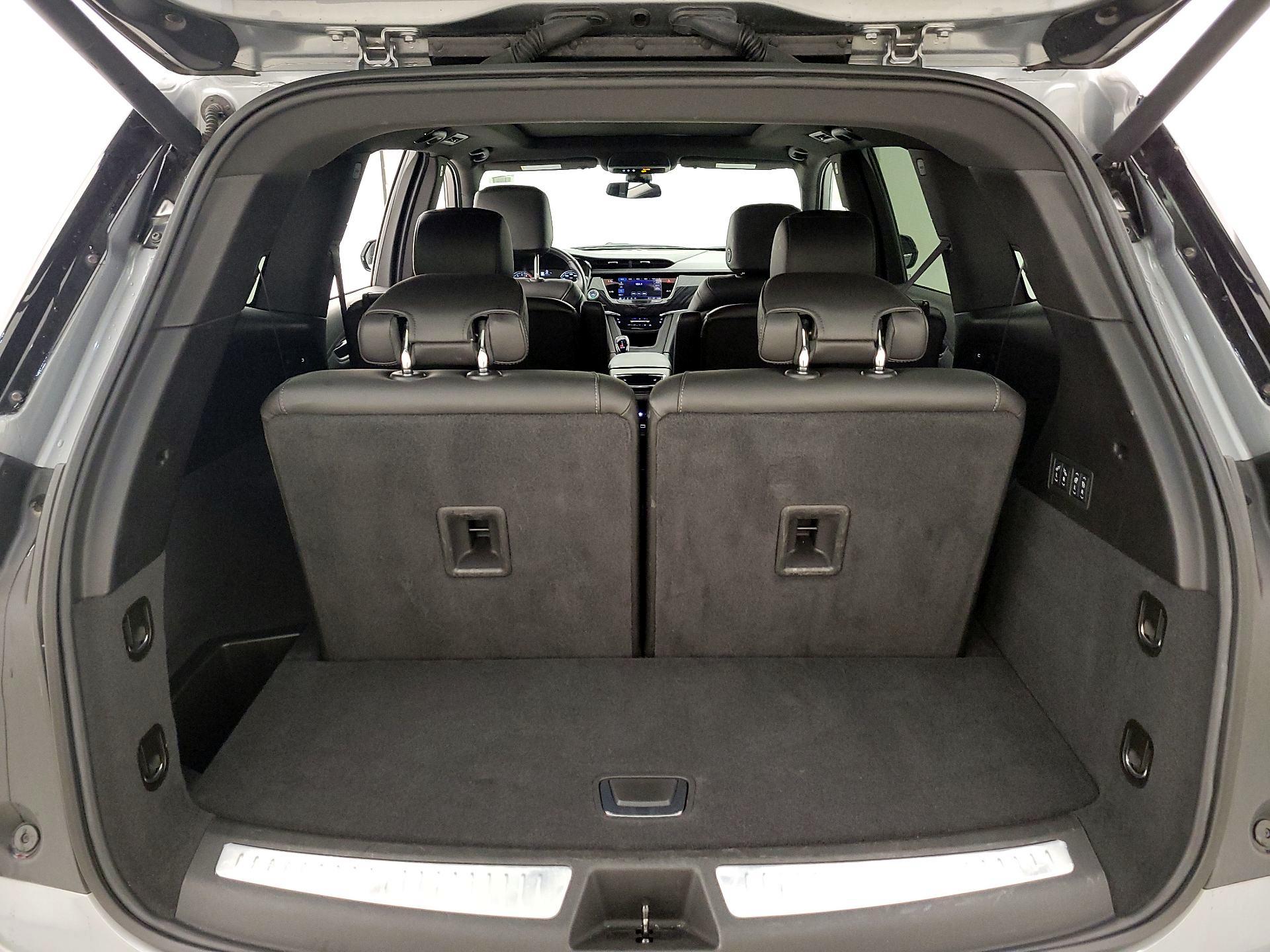 Thumbnail: 2025 Cadillac XT6 - 19