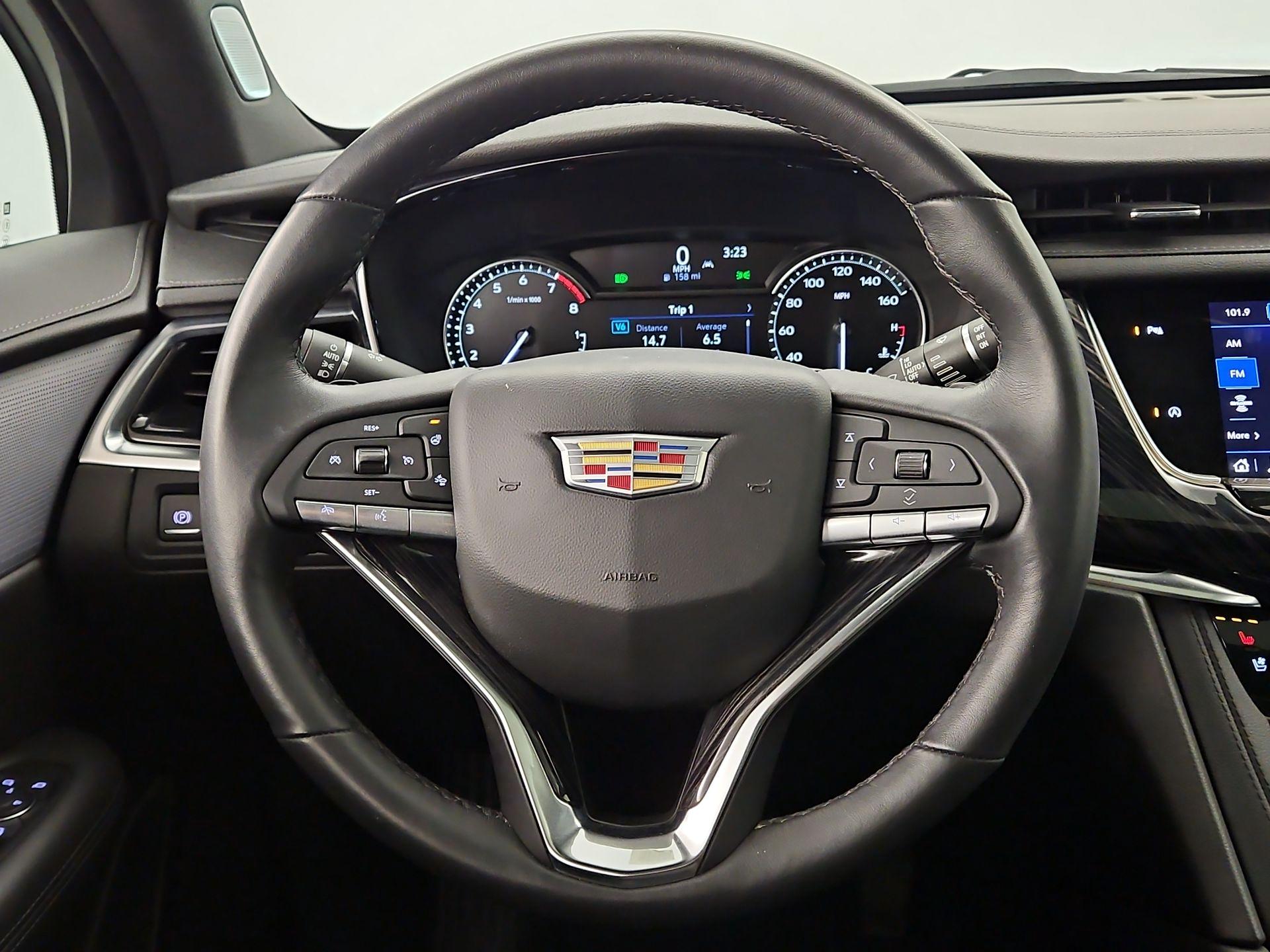 Thumbnail: 2025 Cadillac XT6 - 10