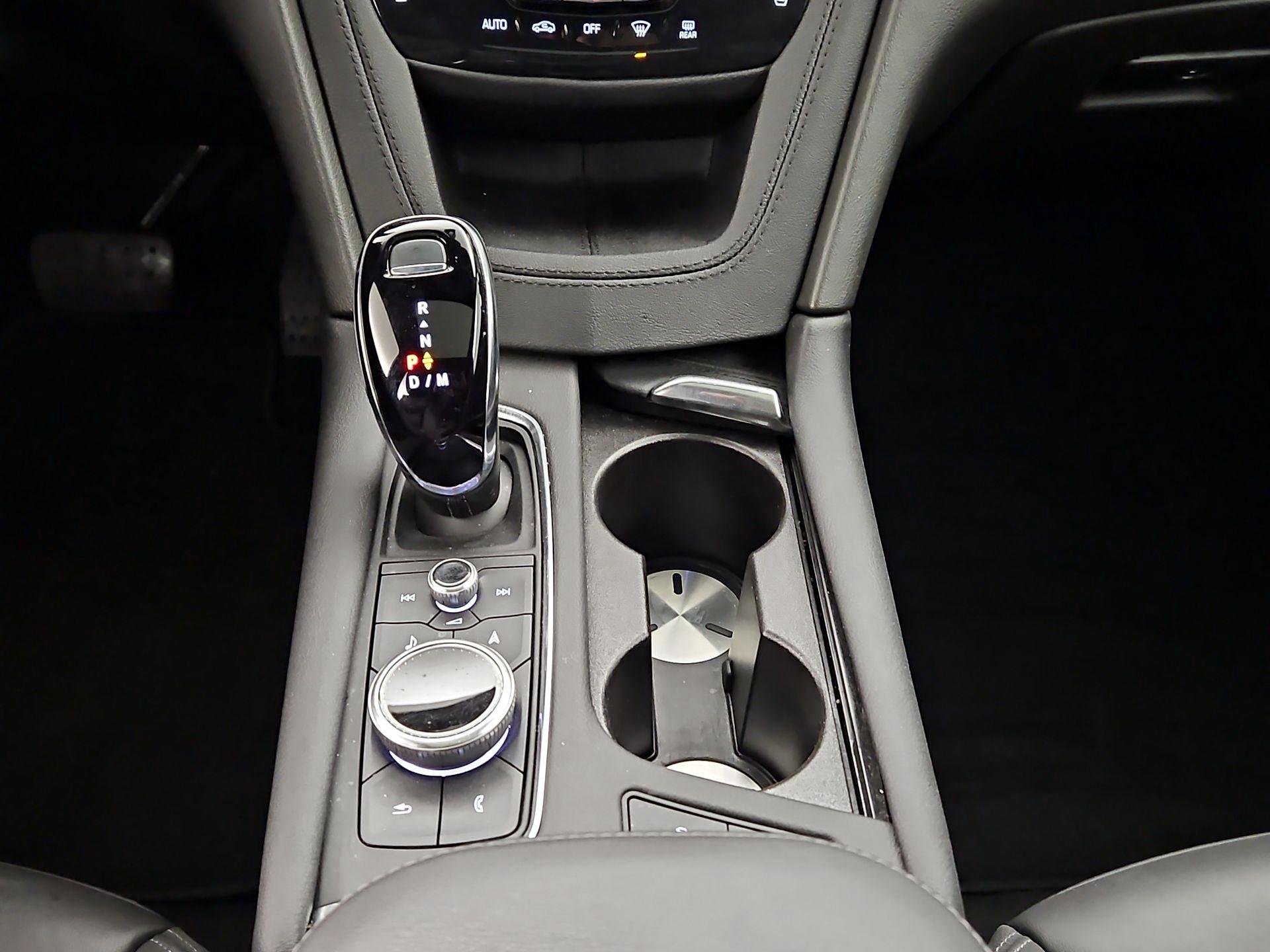 Thumbnail: 2025 Cadillac XT6 - 18