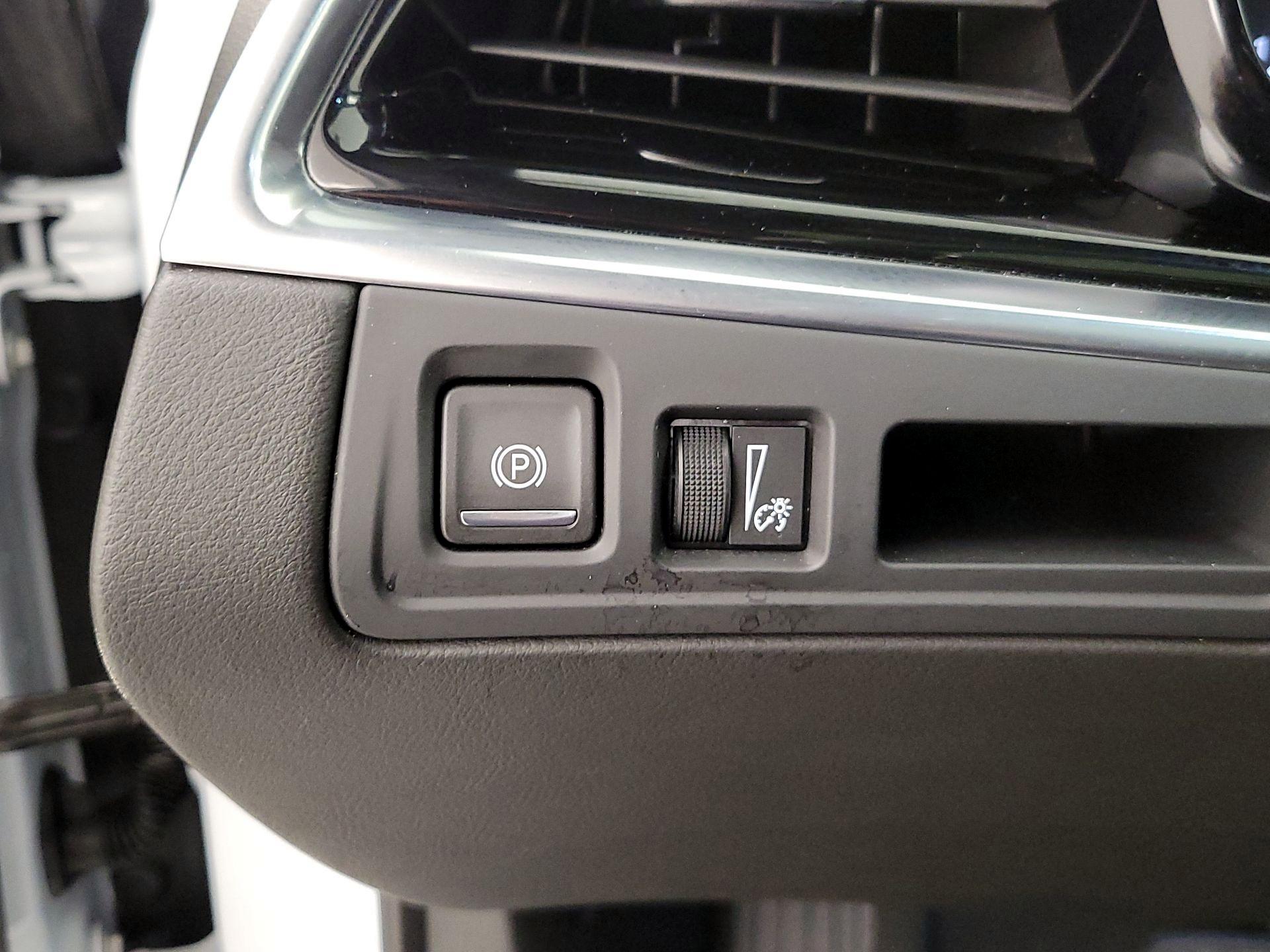 Thumbnail: 2025 Cadillac XT6 - 13