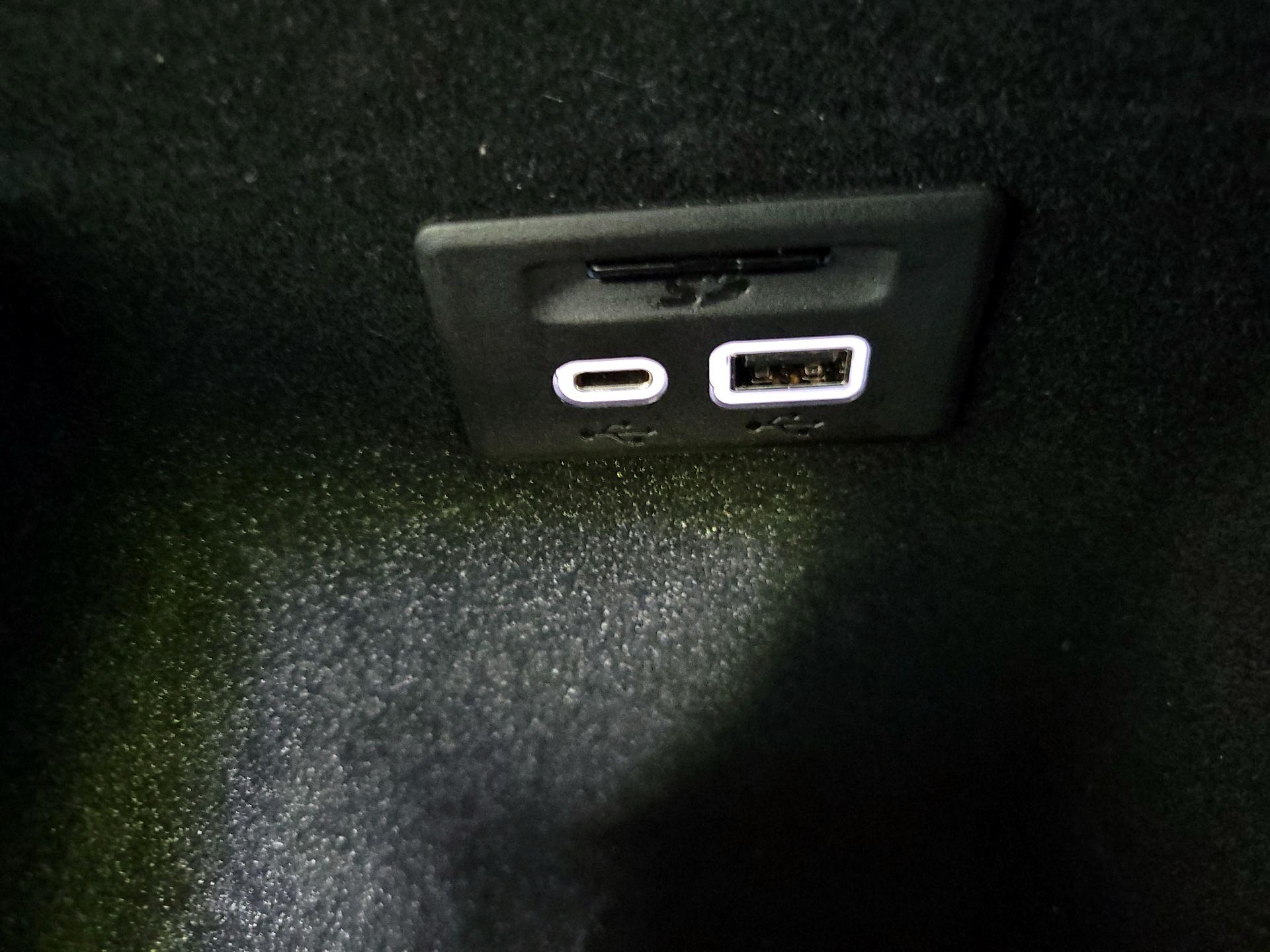 Thumbnail: 2025 Cadillac XT6 - 19