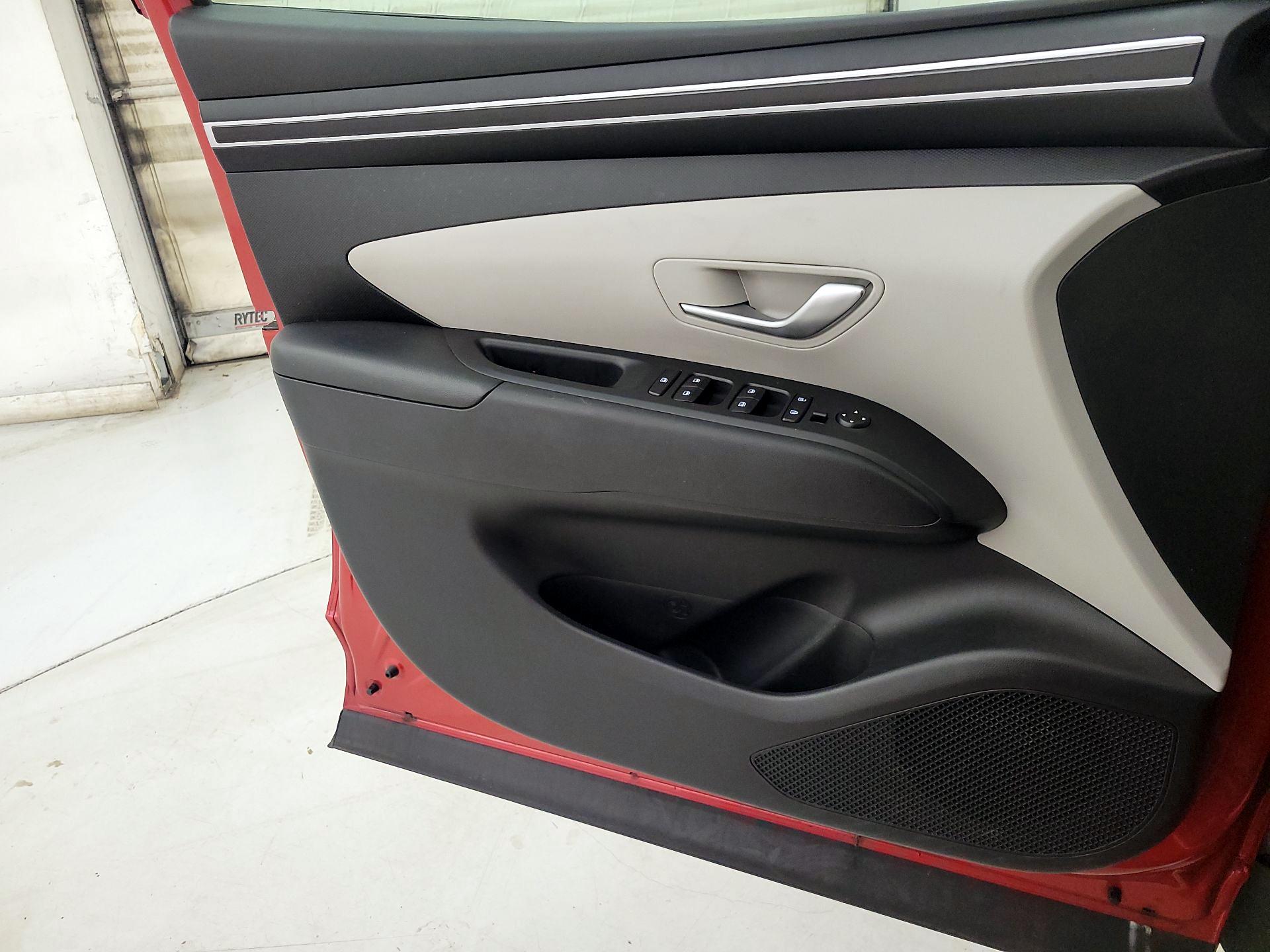 Thumbnail: 2023 Hyundai Tucson - 12