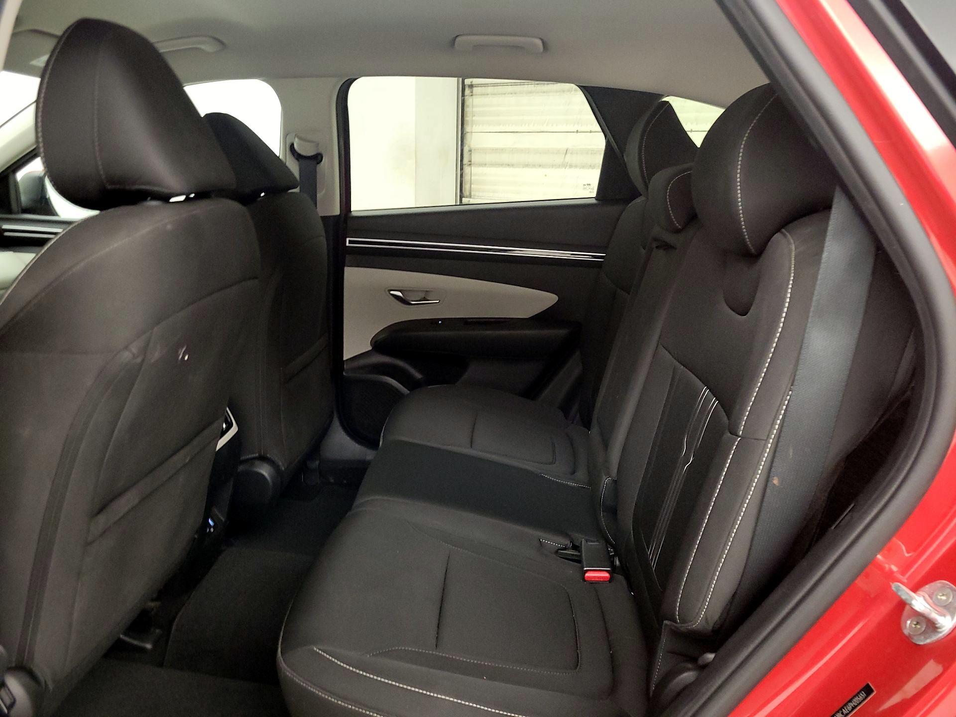 Thumbnail: 2023 Hyundai Tucson - 19