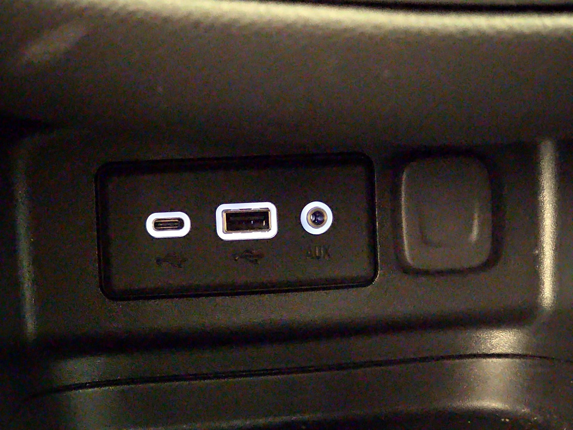 Thumbnail: 2022 Chevrolet Equinox - 18