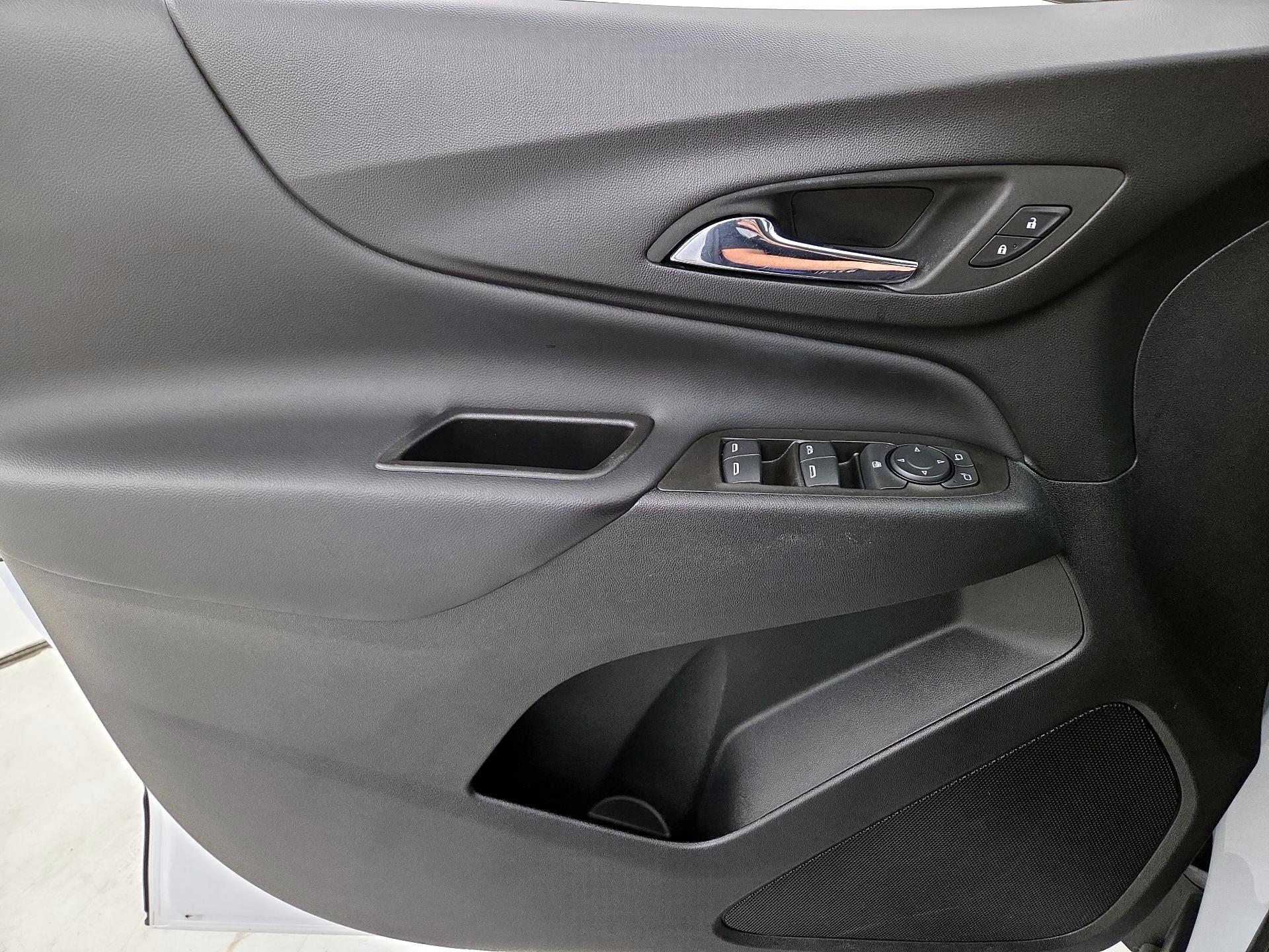 Thumbnail: 2022 Chevrolet Equinox - 12