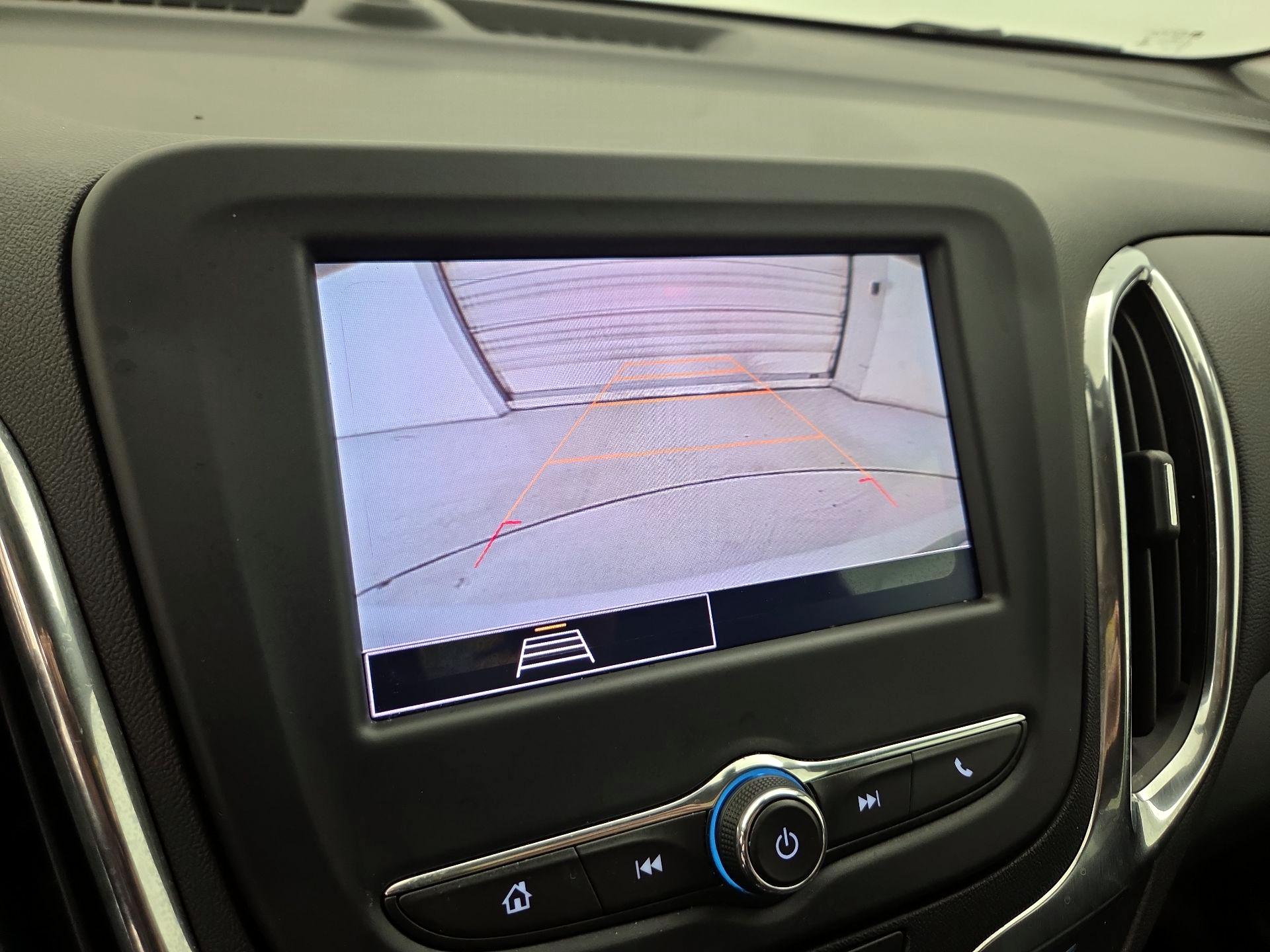 Thumbnail: 2022 Chevrolet Equinox - 14