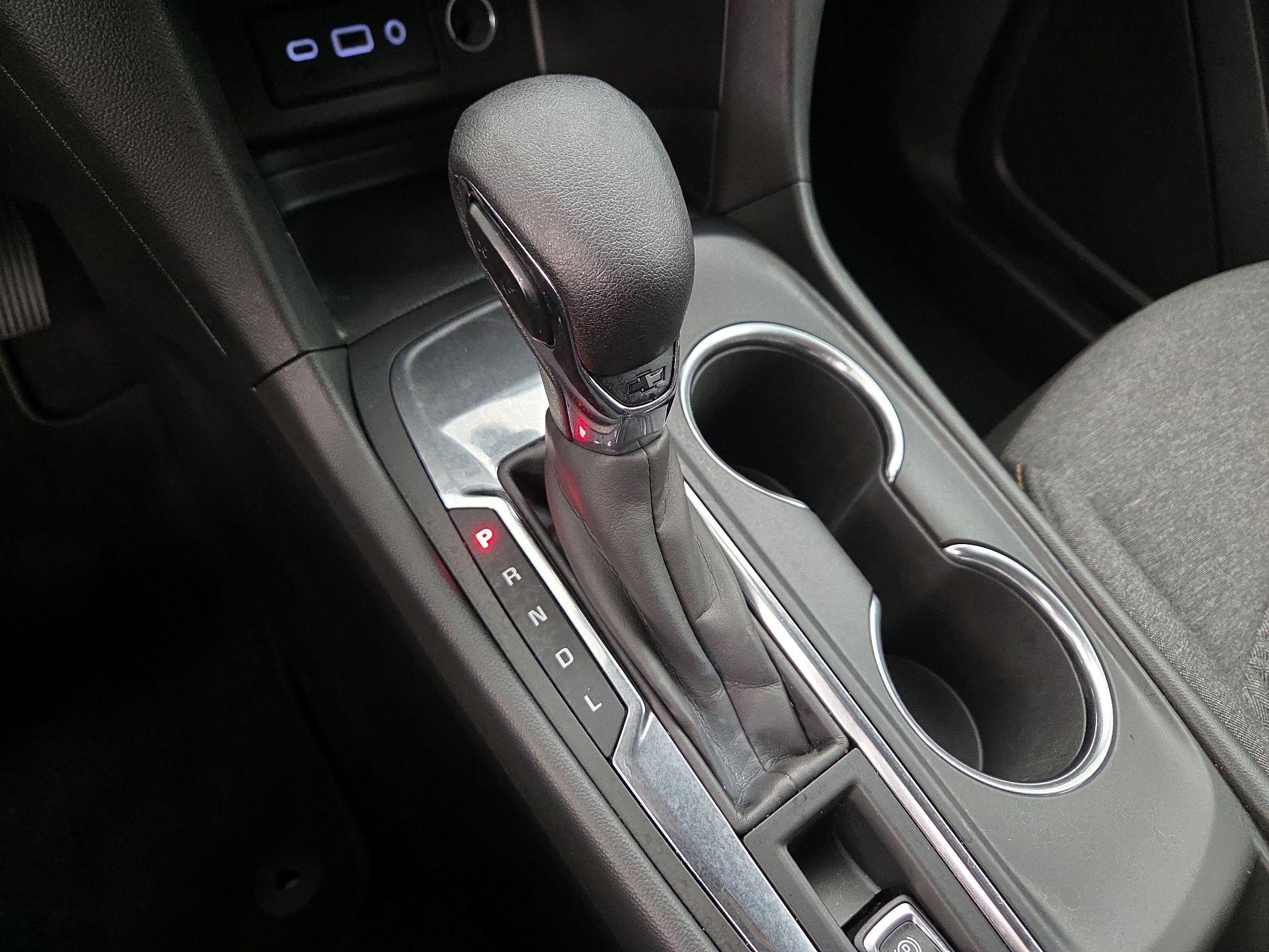 Thumbnail: 2022 Chevrolet Equinox - 17