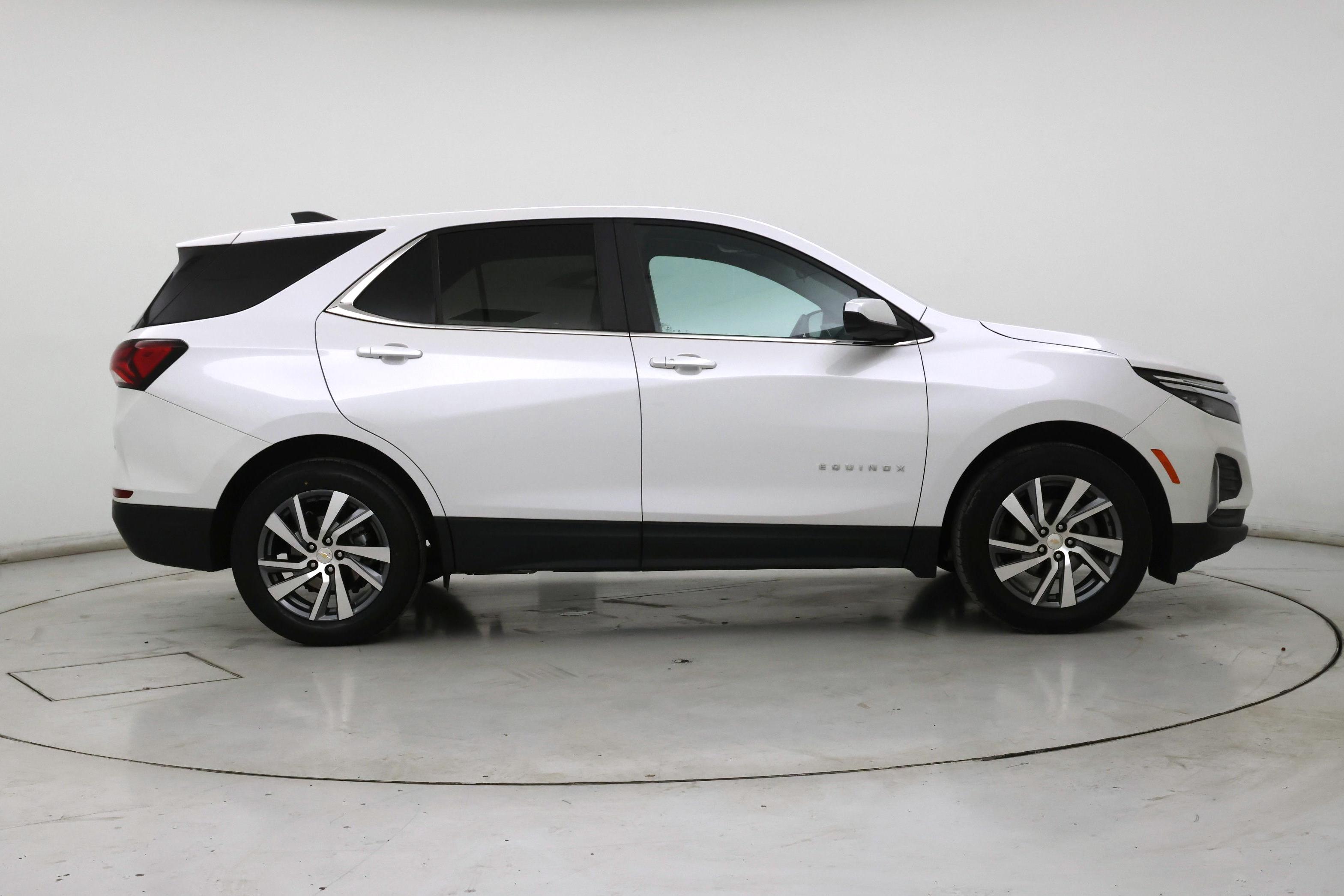 Thumbnail: 2022 Chevrolet Equinox - 7