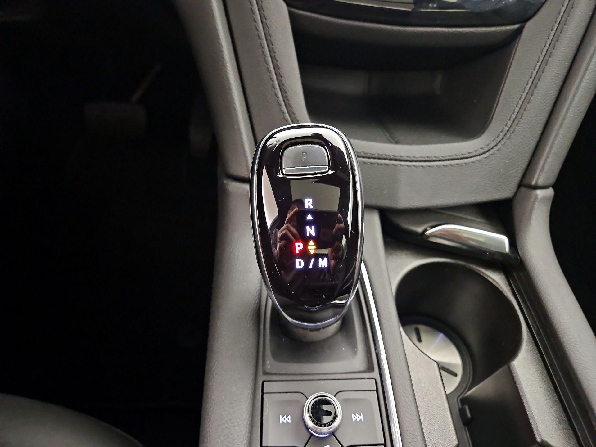 Thumbnail: 2025 Cadillac XT5 - 18