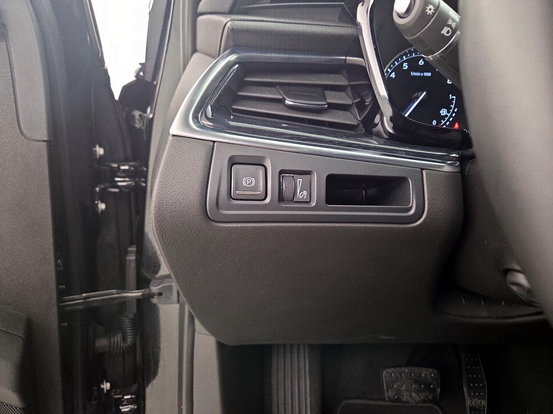 Thumbnail: 2025 Cadillac XT5 - 13