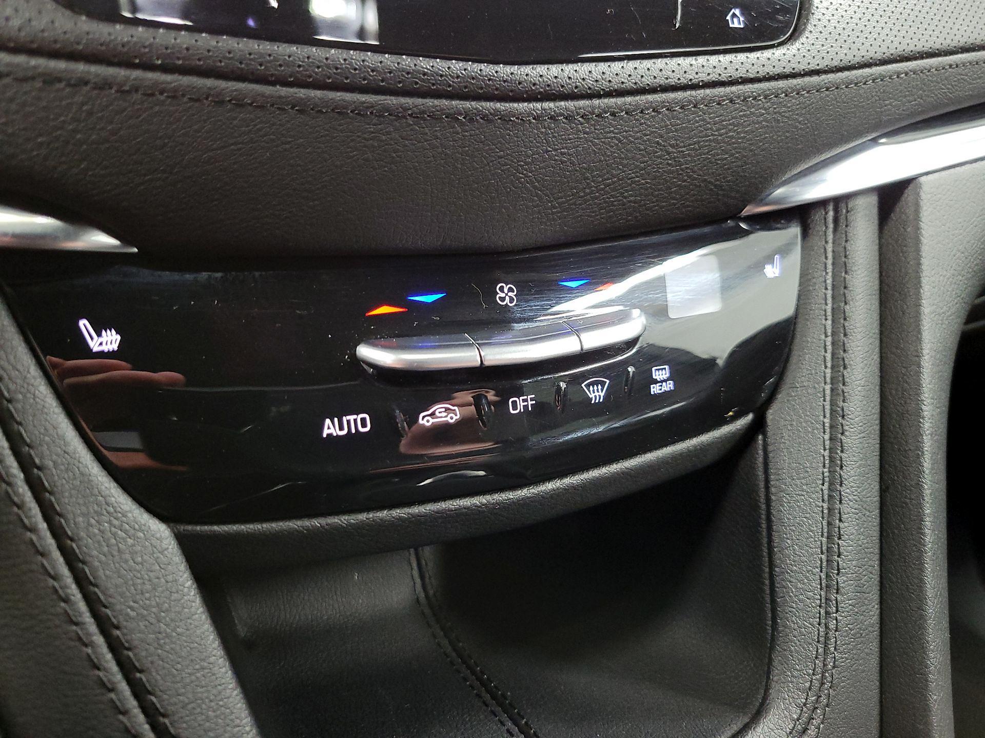 Thumbnail: 2025 Cadillac XT5 - 14