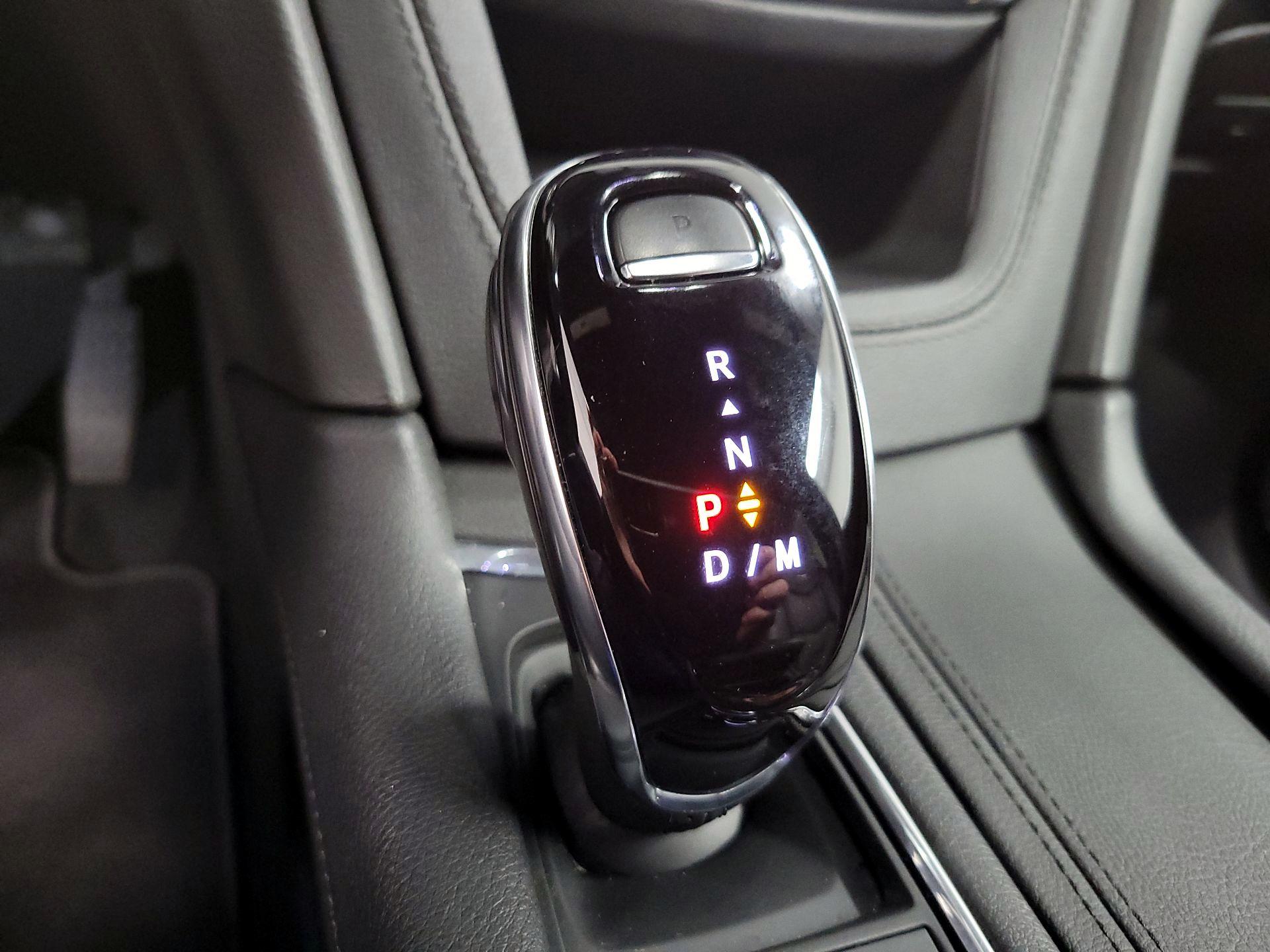 Thumbnail: 2025 Cadillac XT5 - 15