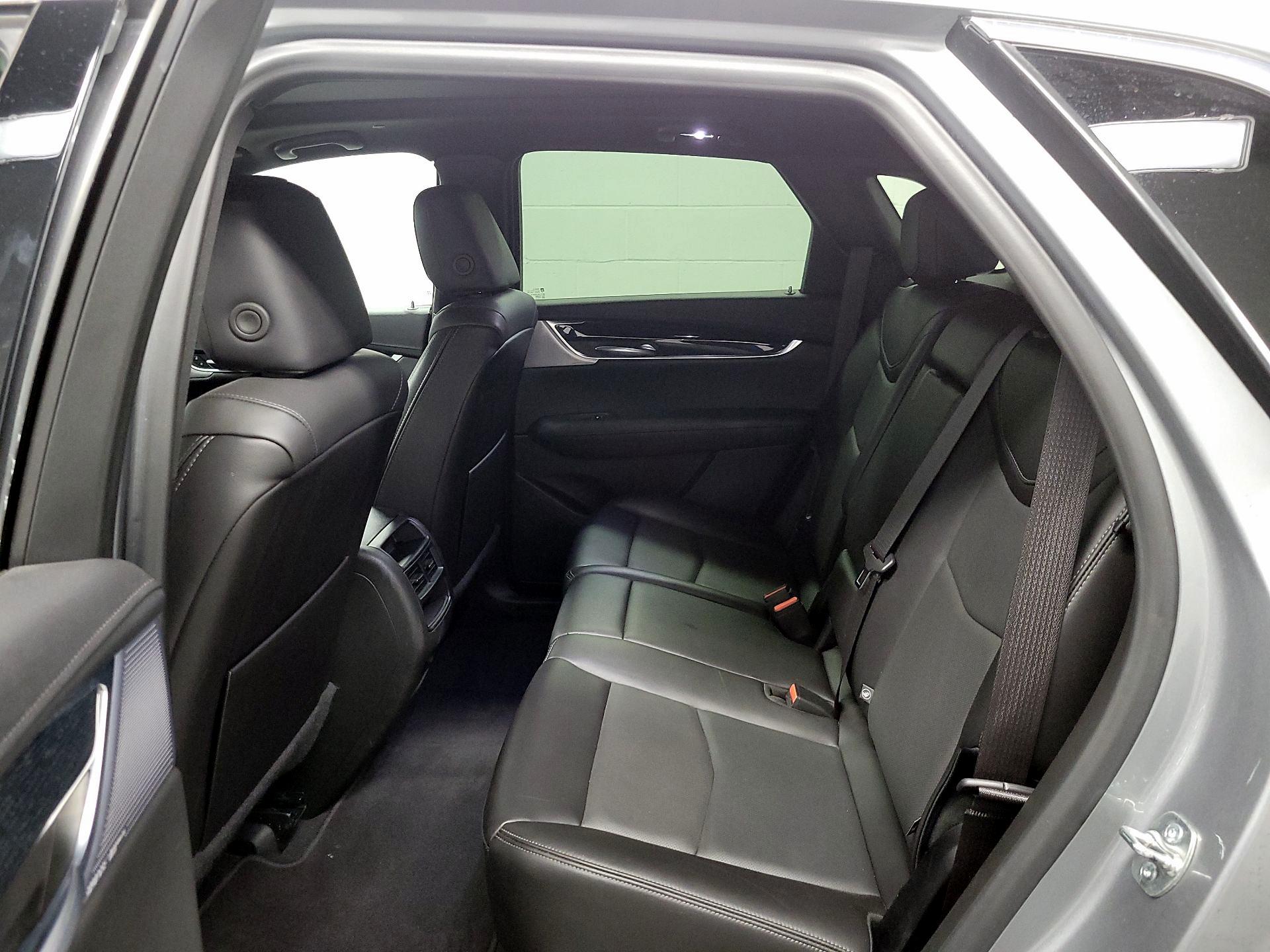 Thumbnail: 2025 Cadillac XT5 - 16