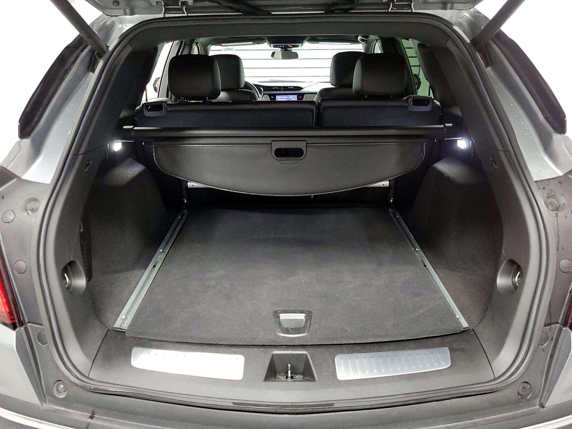 Thumbnail: 2025 Cadillac XT5 - 17