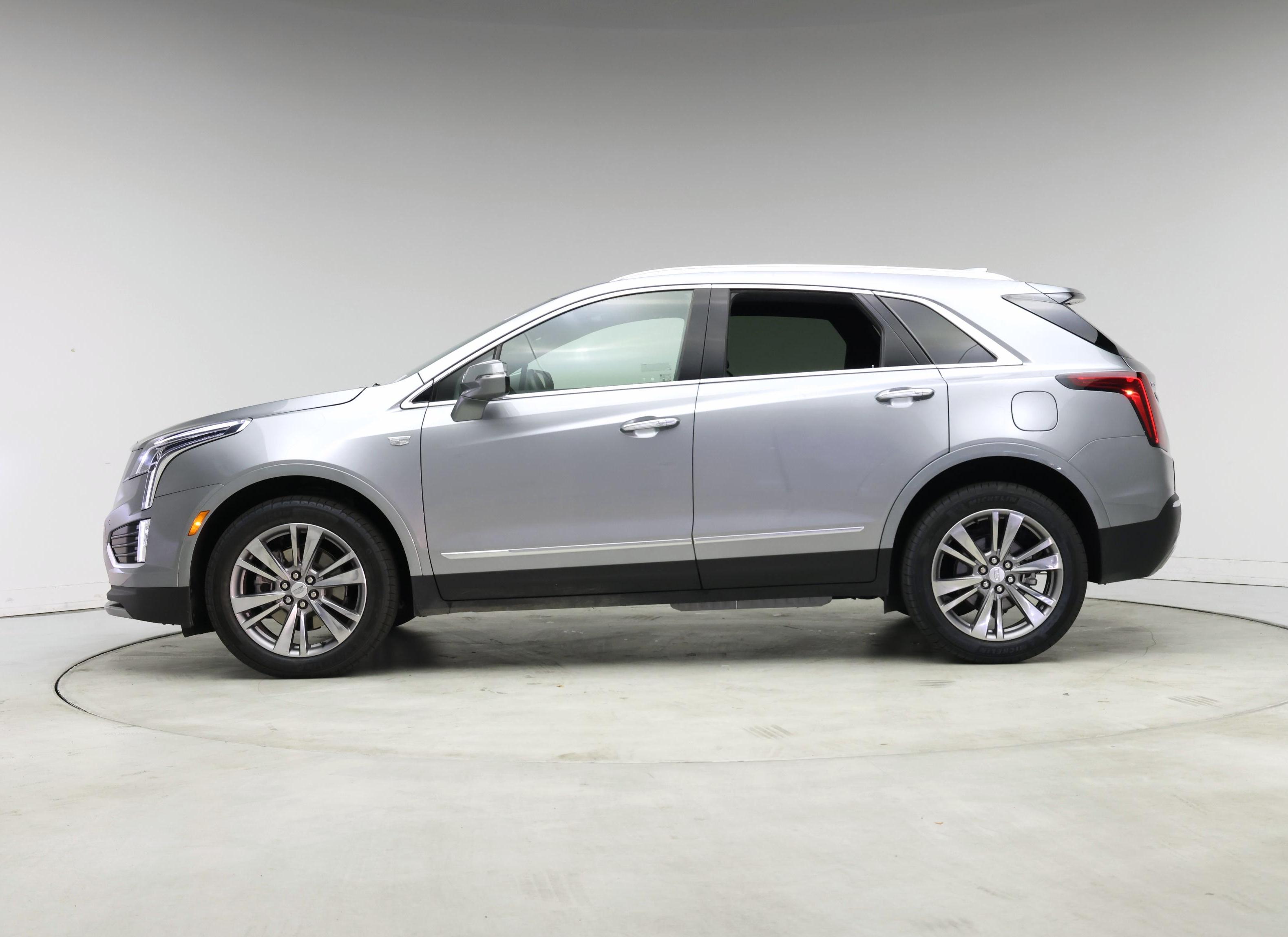 Thumbnail: 2025 Cadillac XT5 - 3