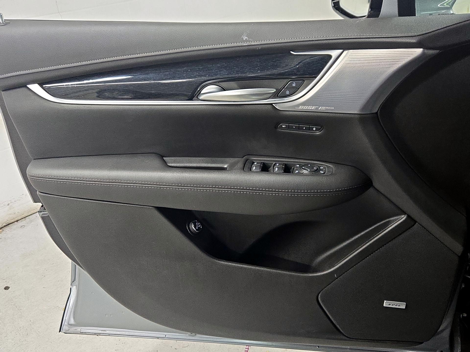 Thumbnail: 2025 Cadillac XT5 - 12