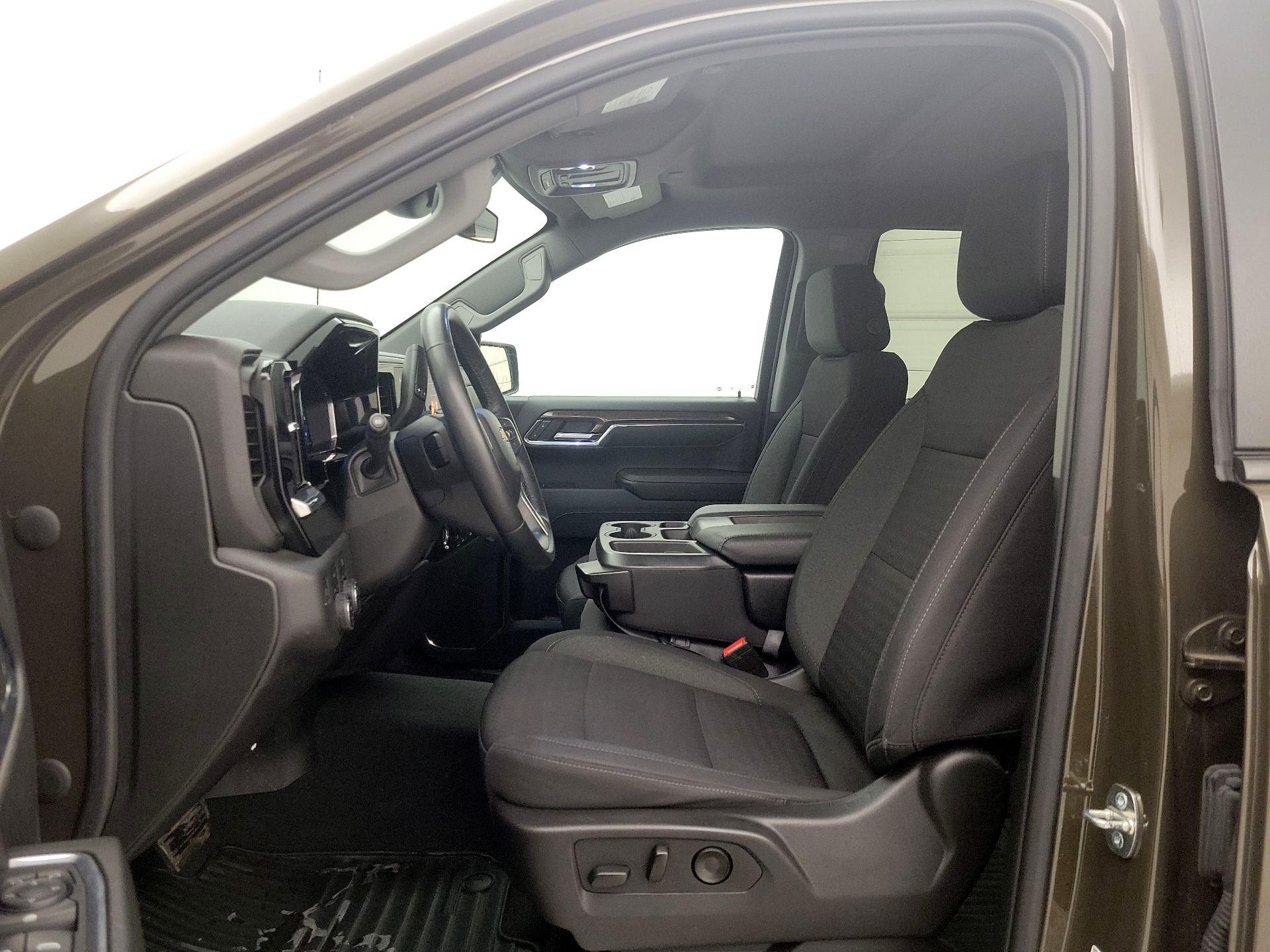 Thumbnail: 2023 Chevrolet Silverado 1500 - 11