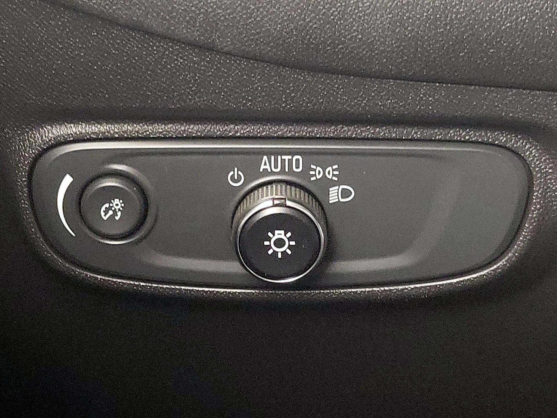 Thumbnail: 2023 Chevrolet Equinox - 13