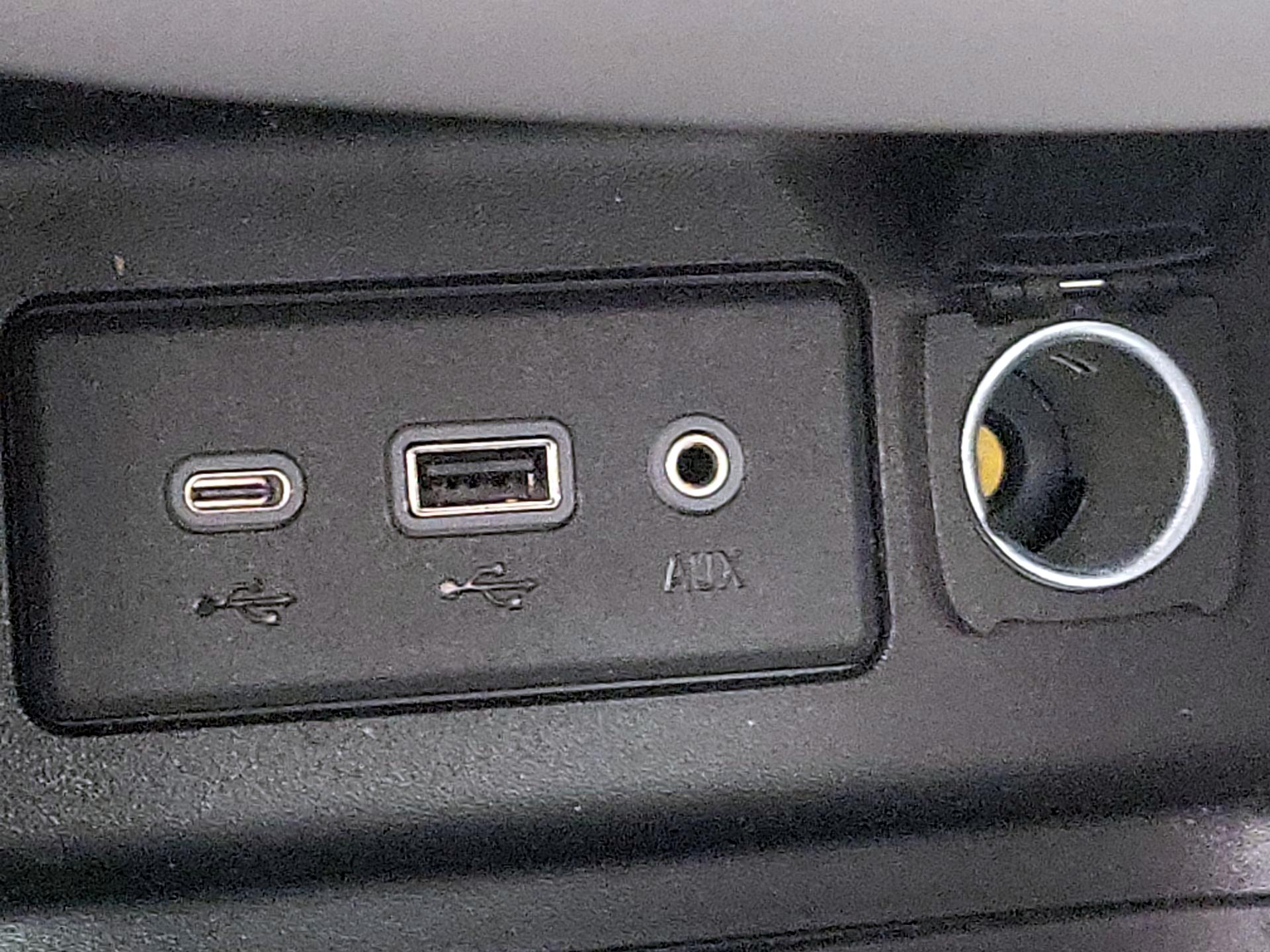 Thumbnail: 2023 Chevrolet Equinox - 18