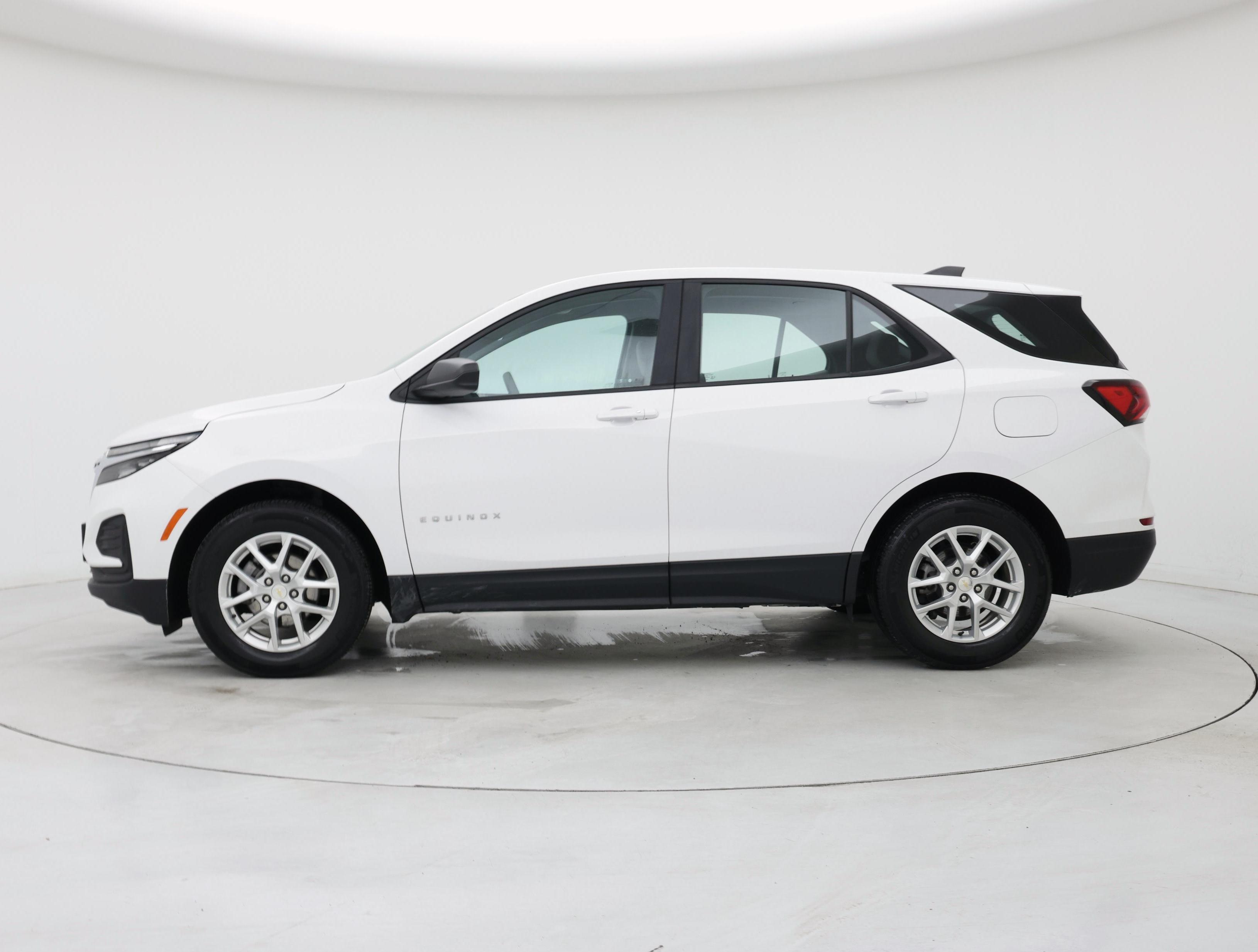 Thumbnail: 2023 Chevrolet Equinox - 3