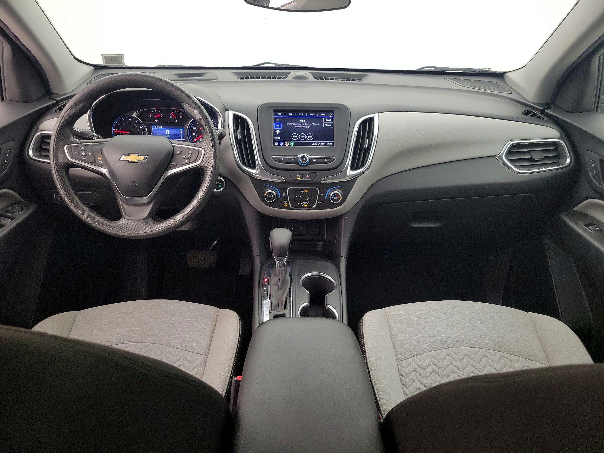 Thumbnail: 2022 Chevrolet Equinox - 9