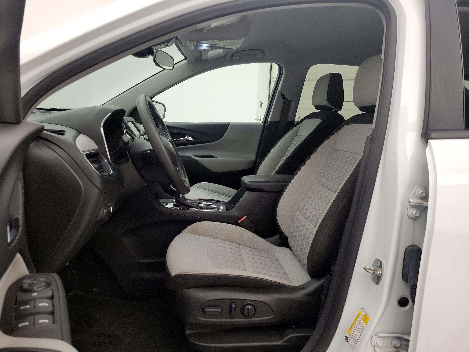 Thumbnail: 2022 Chevrolet Equinox - 11