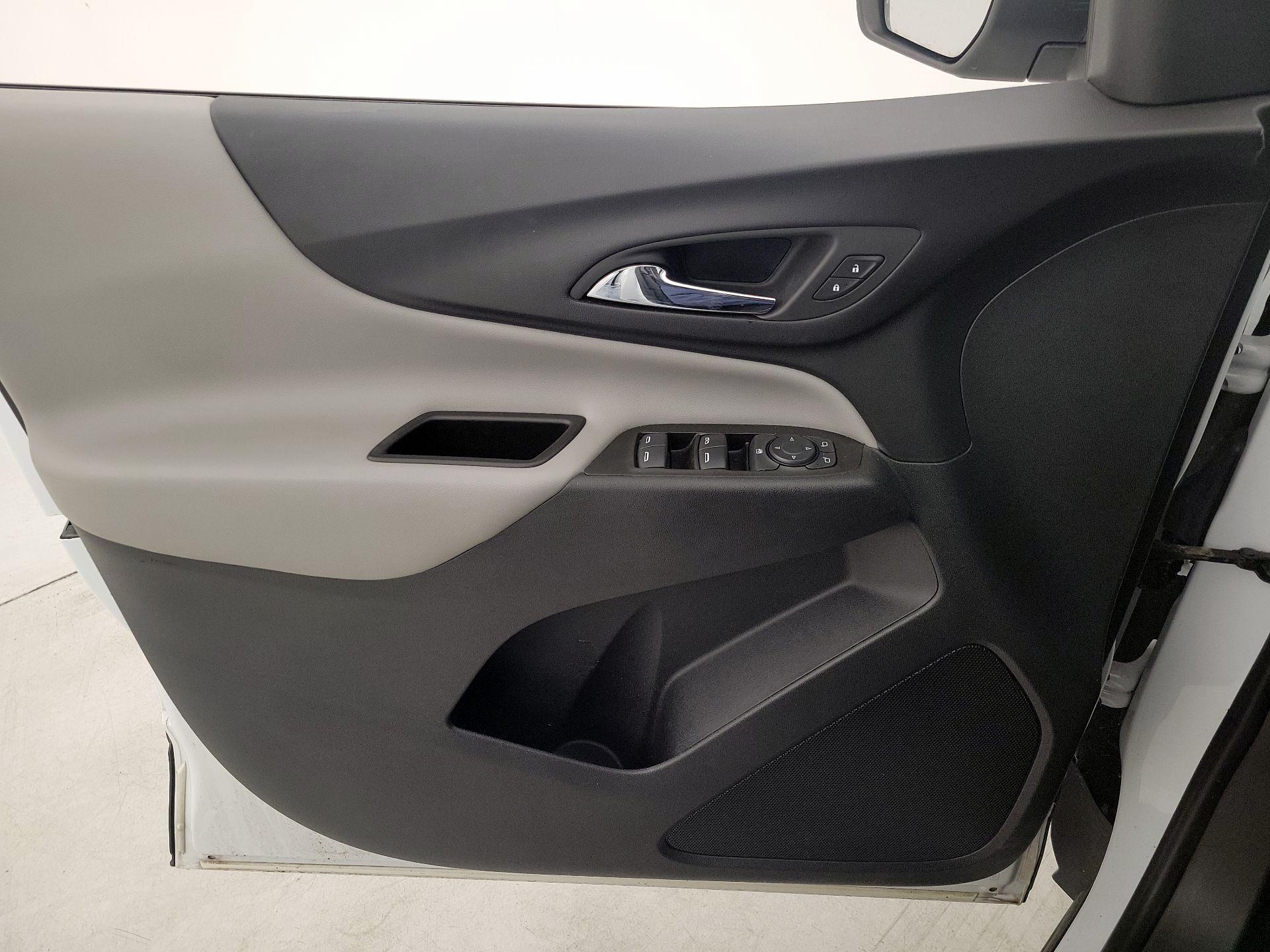 Thumbnail: 2022 Chevrolet Equinox - 12