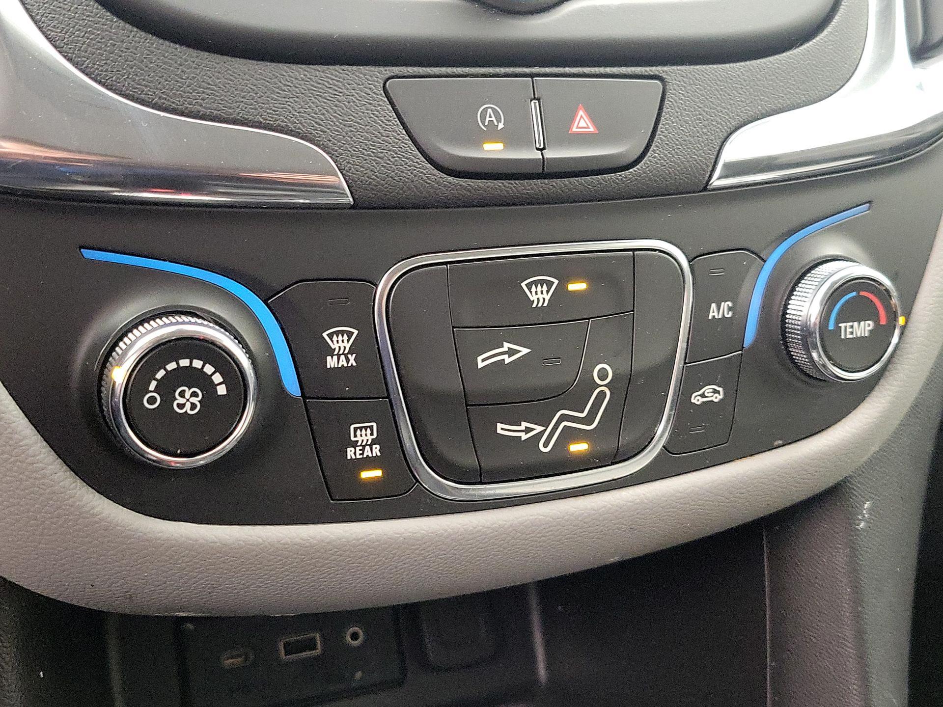 Thumbnail: 2022 Chevrolet Equinox - 16