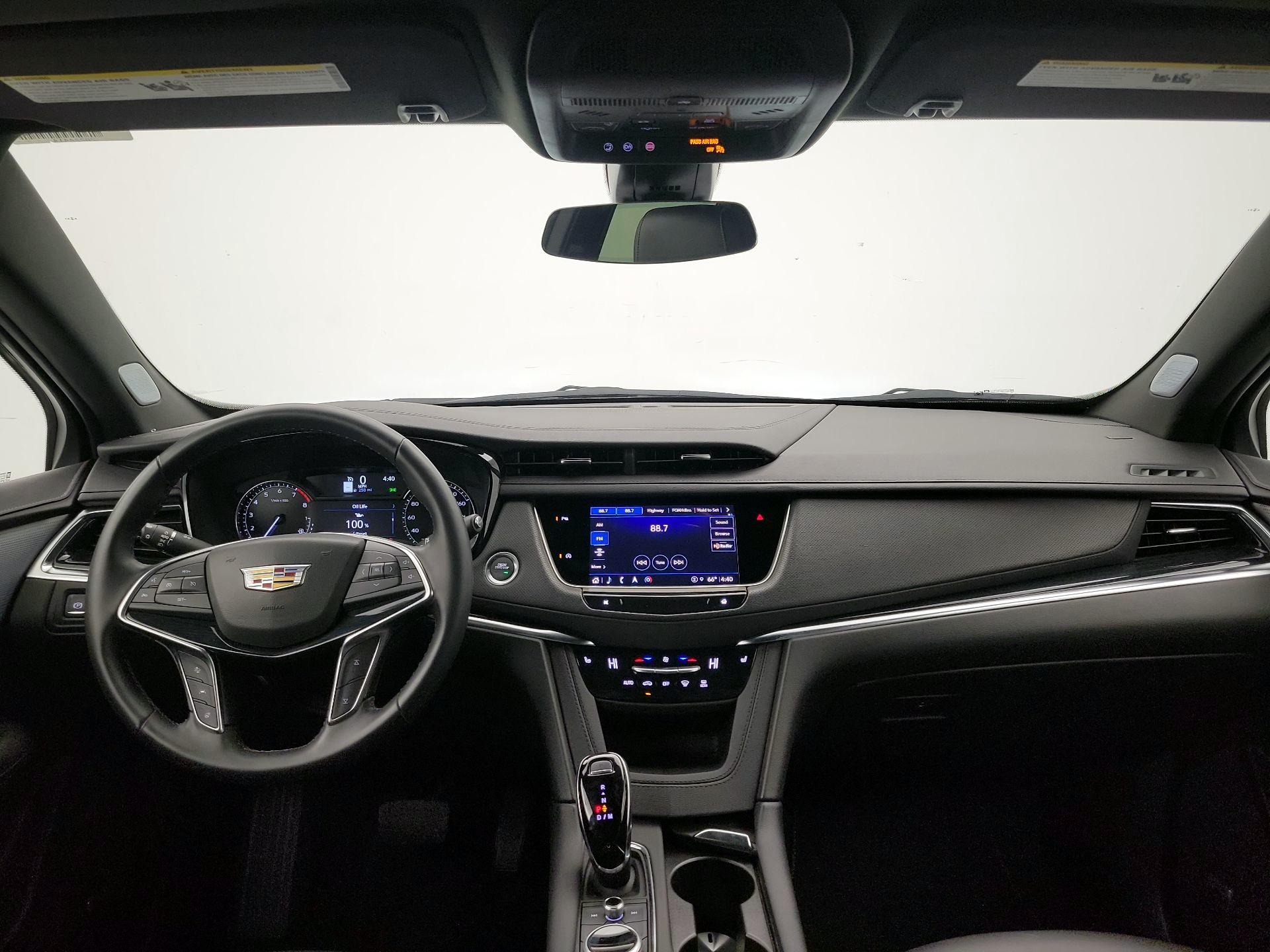 Thumbnail: 2025 Cadillac XT5 - 9